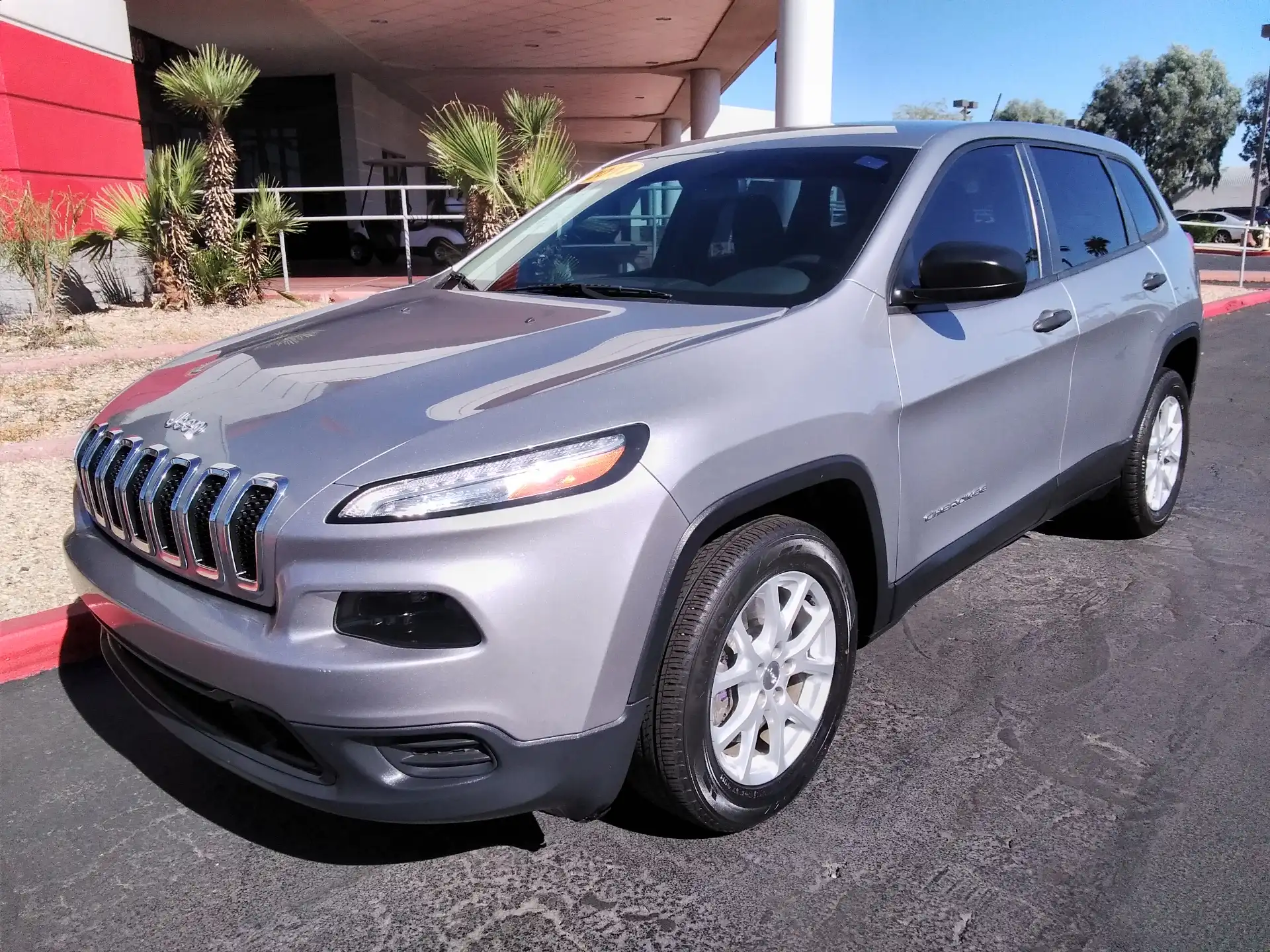 2017 Jeep Cherokee Sport's photo