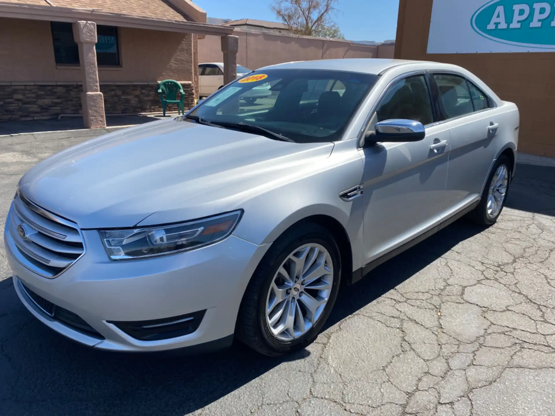2018 Ford Taurus Limited FWD's photo