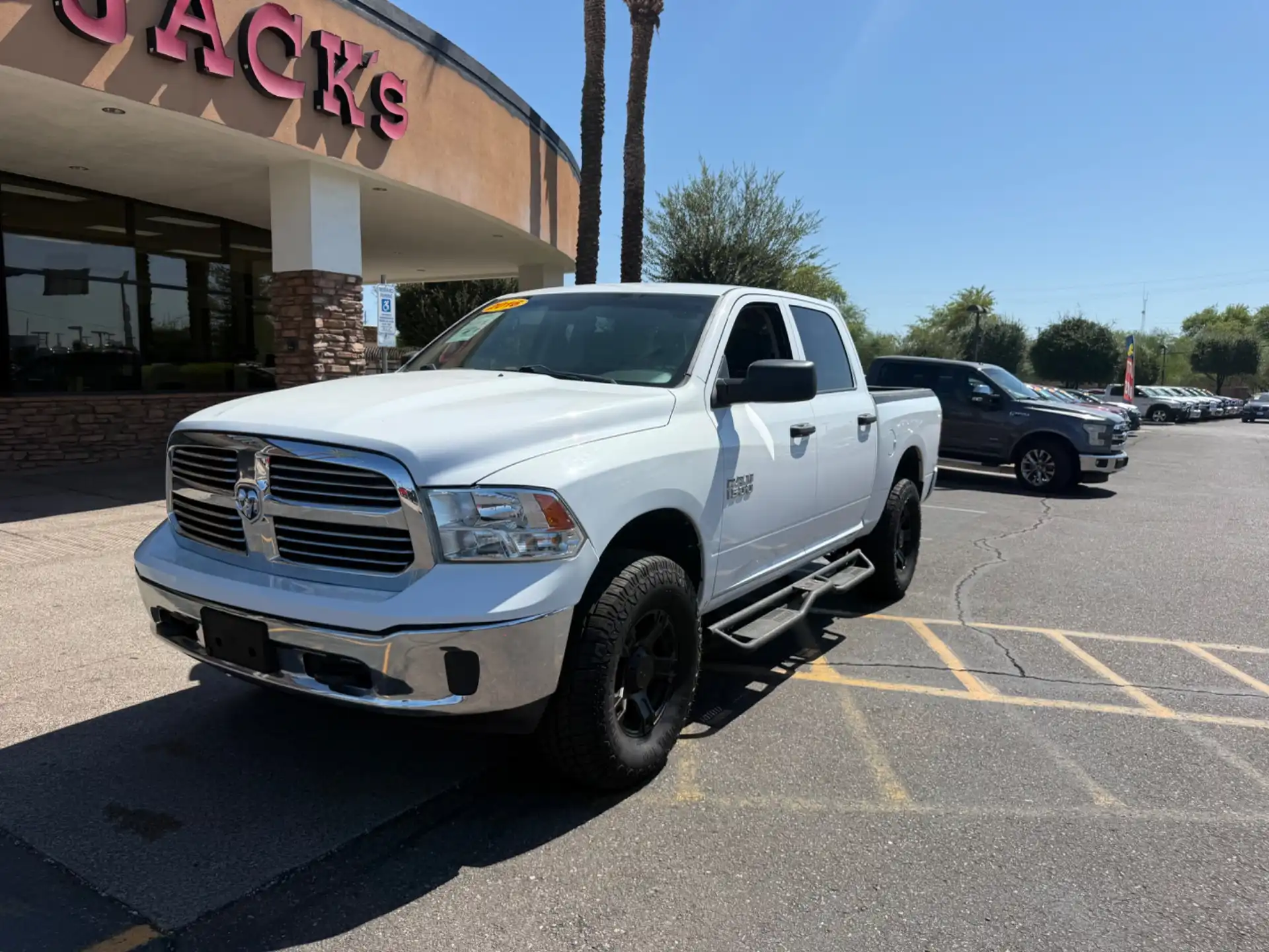 2016 RAM 1500 Tradesman 4x4 Crew Cab 5'7's photo