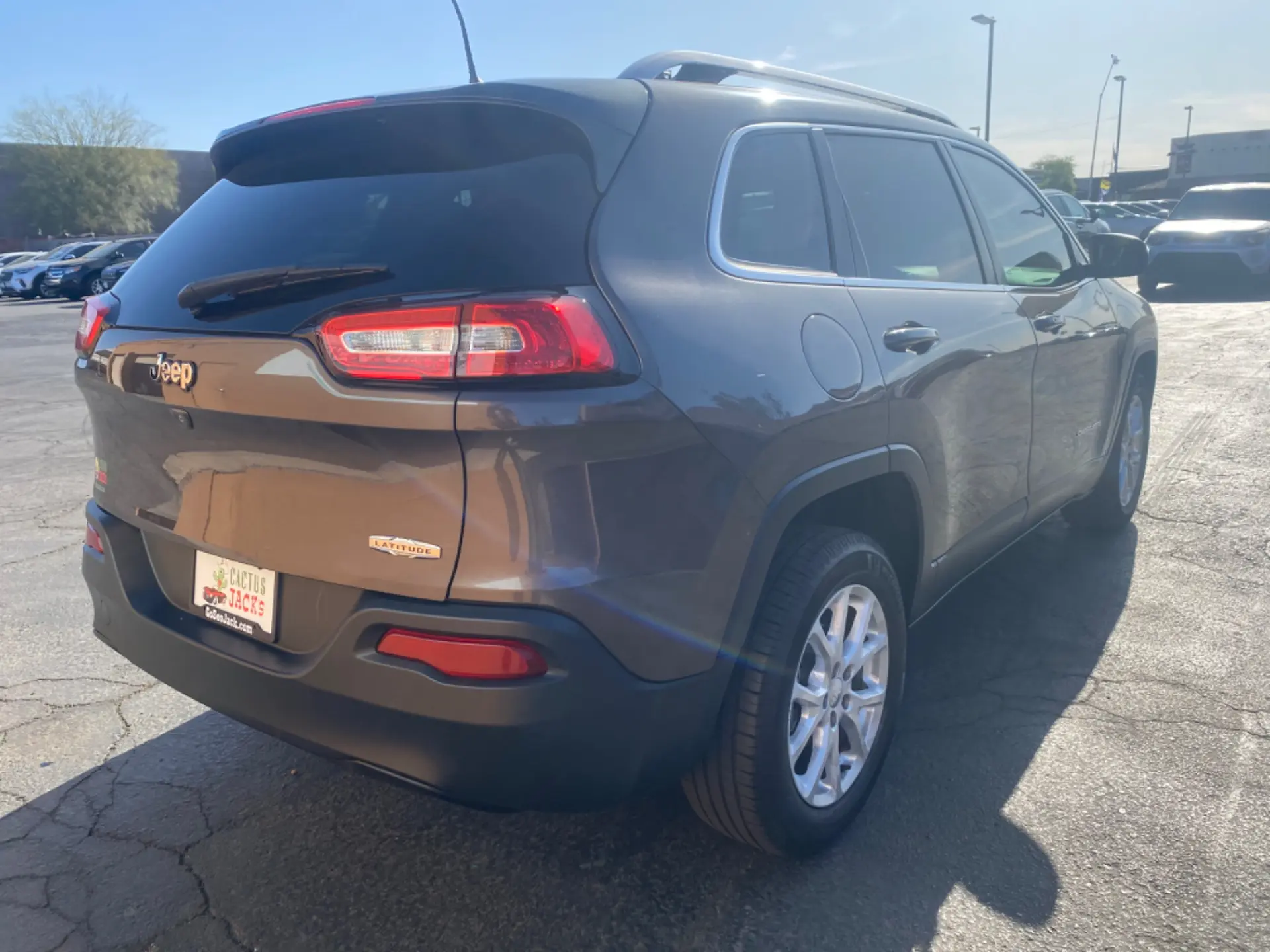 2018 Jeep Cherokee Latitude Plus photo 5