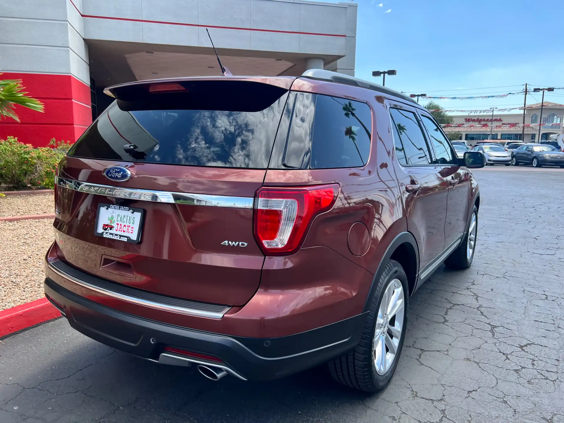 2018 Ford Explorer XLT 4WD's photo