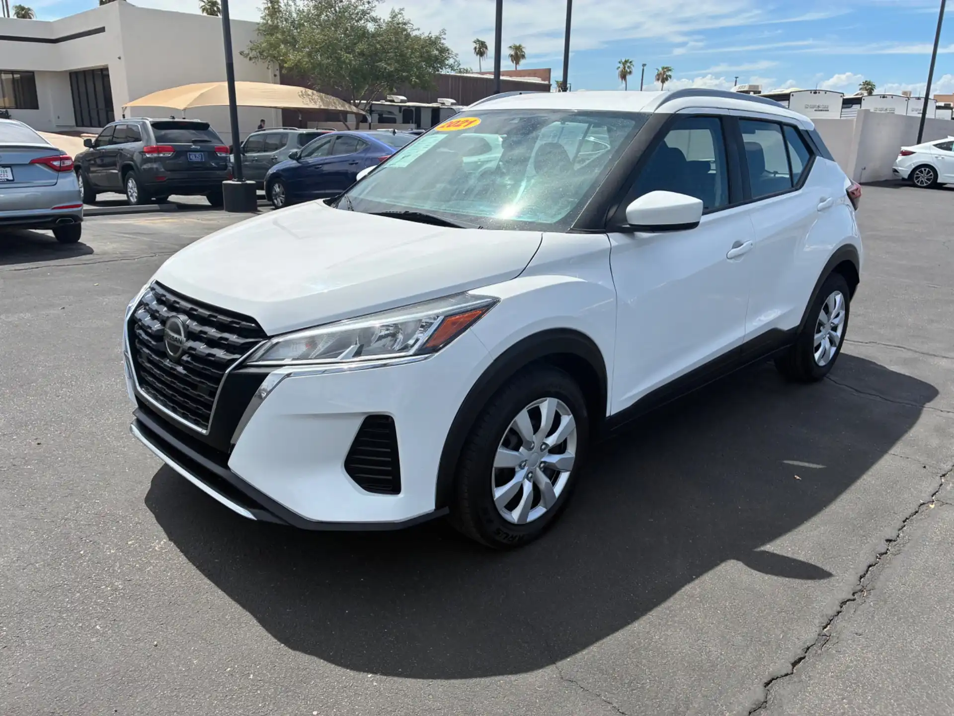 2021 Nissan Kicks 1.6 SV's photo