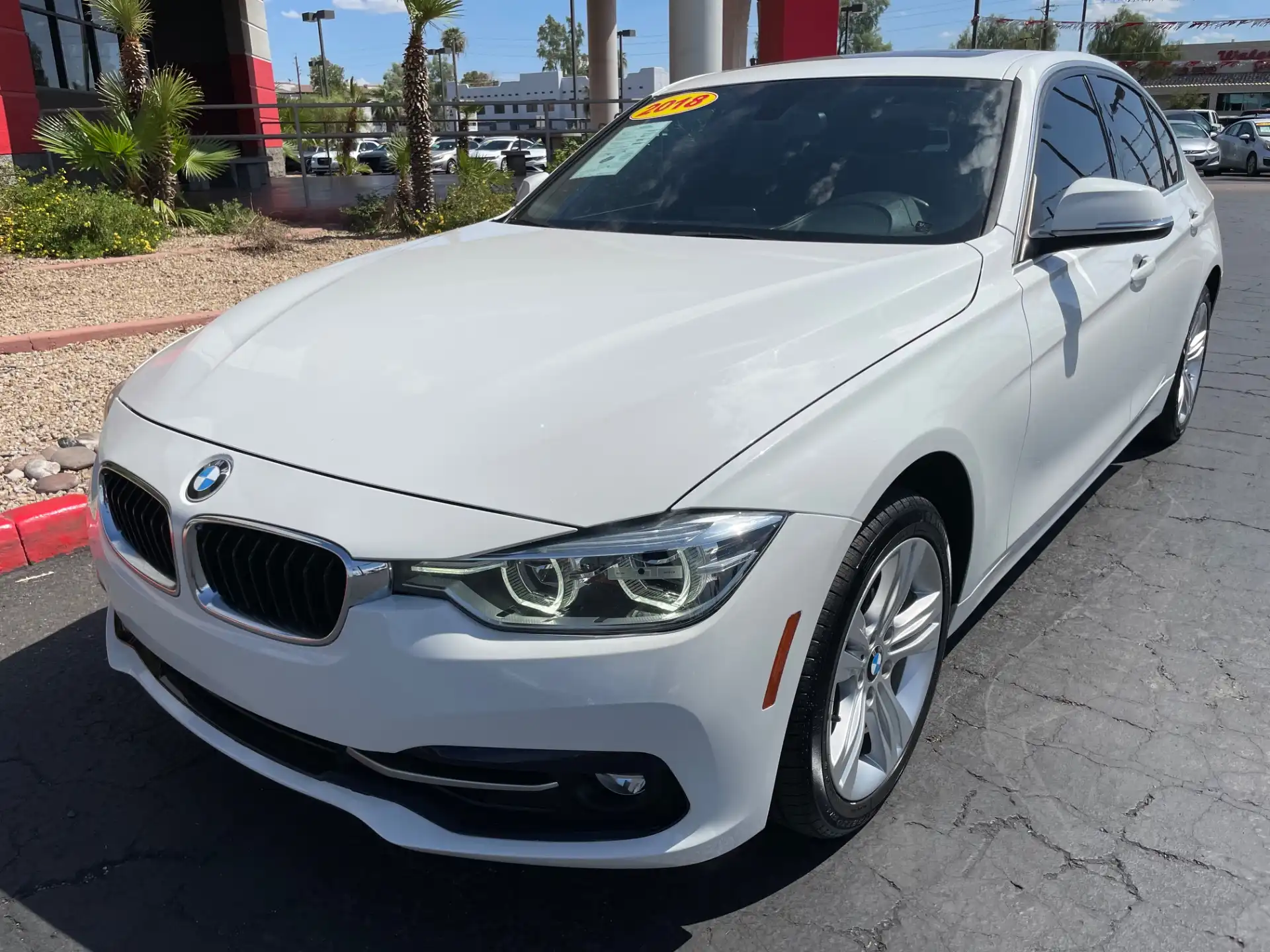 2018 BMW 3 Series 330i Sedan's photo
