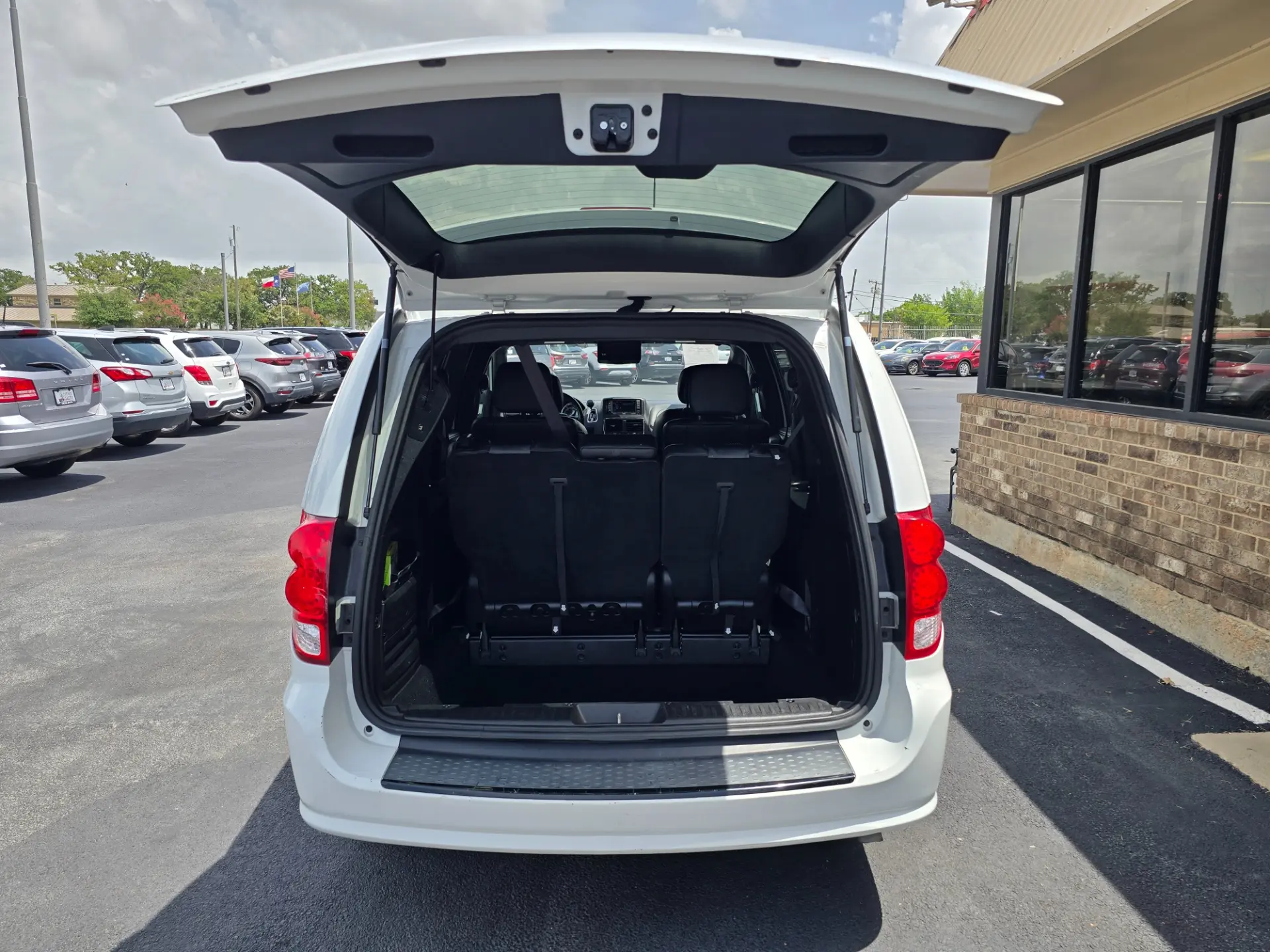 2019 Dodge Grand Caravan SXT photo 5