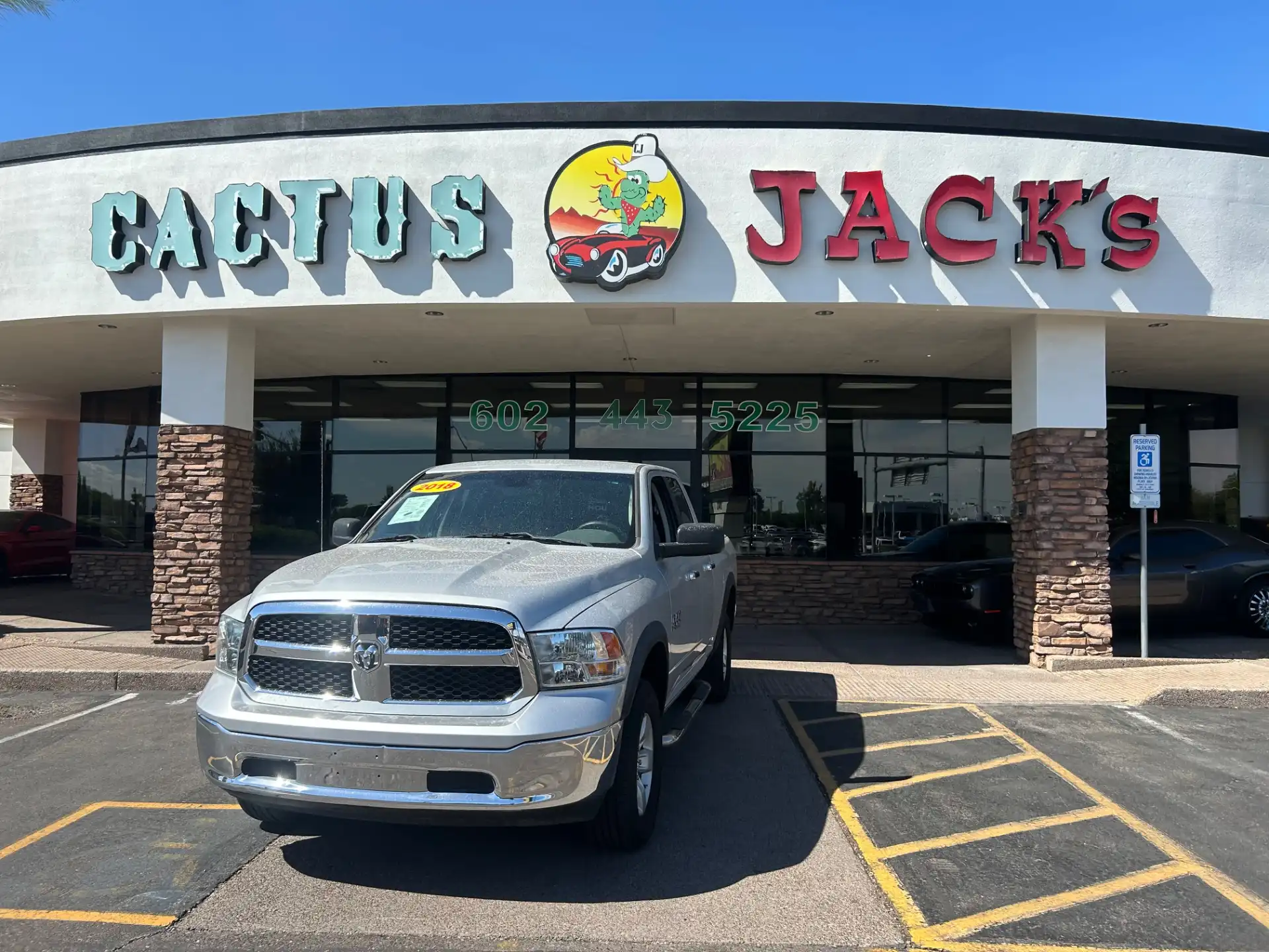 2018 RAM 1500 SLT 4WD Quad Cab 6'4's photo