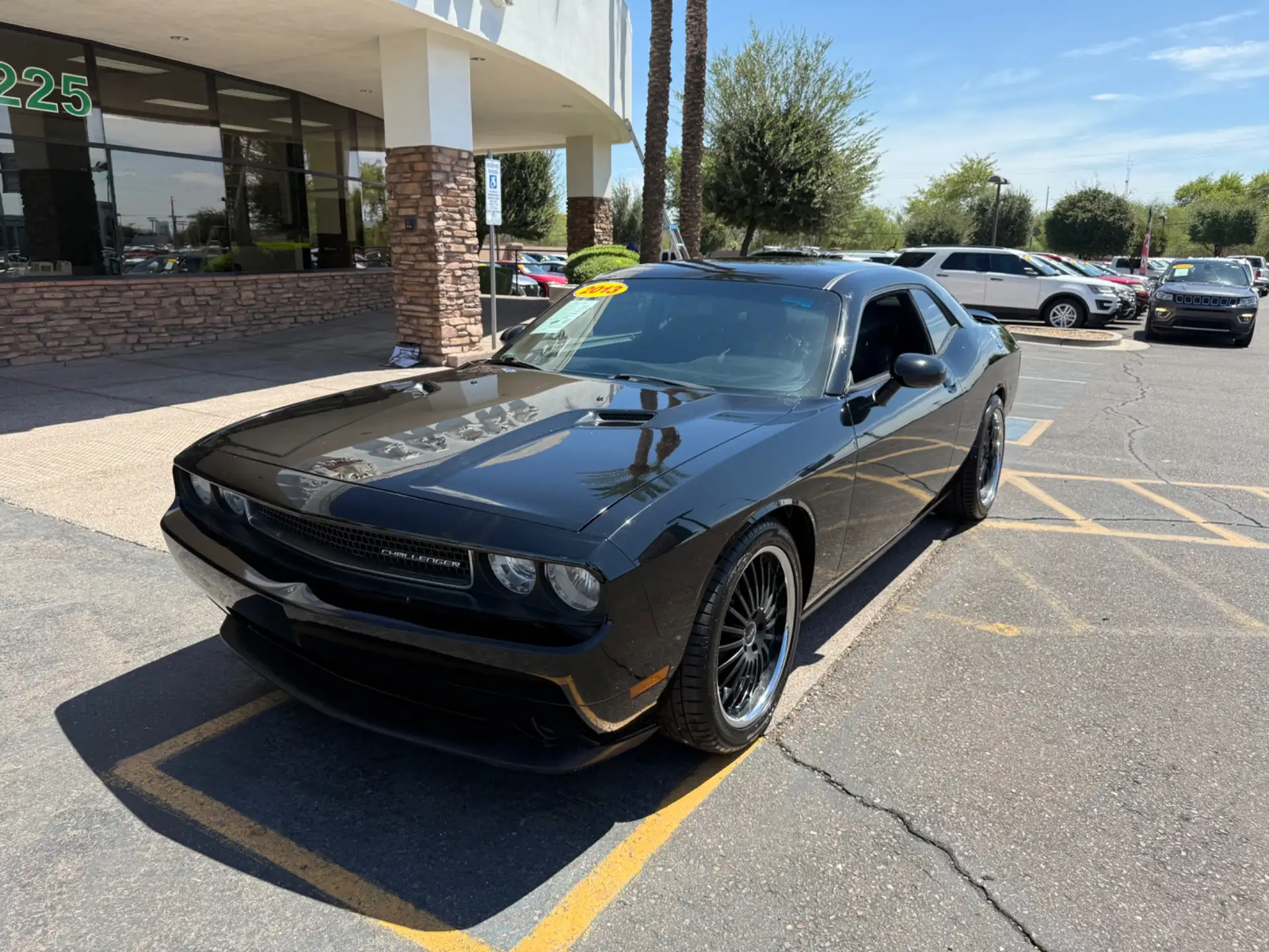 2013 Dodge Challenger SXT's photo