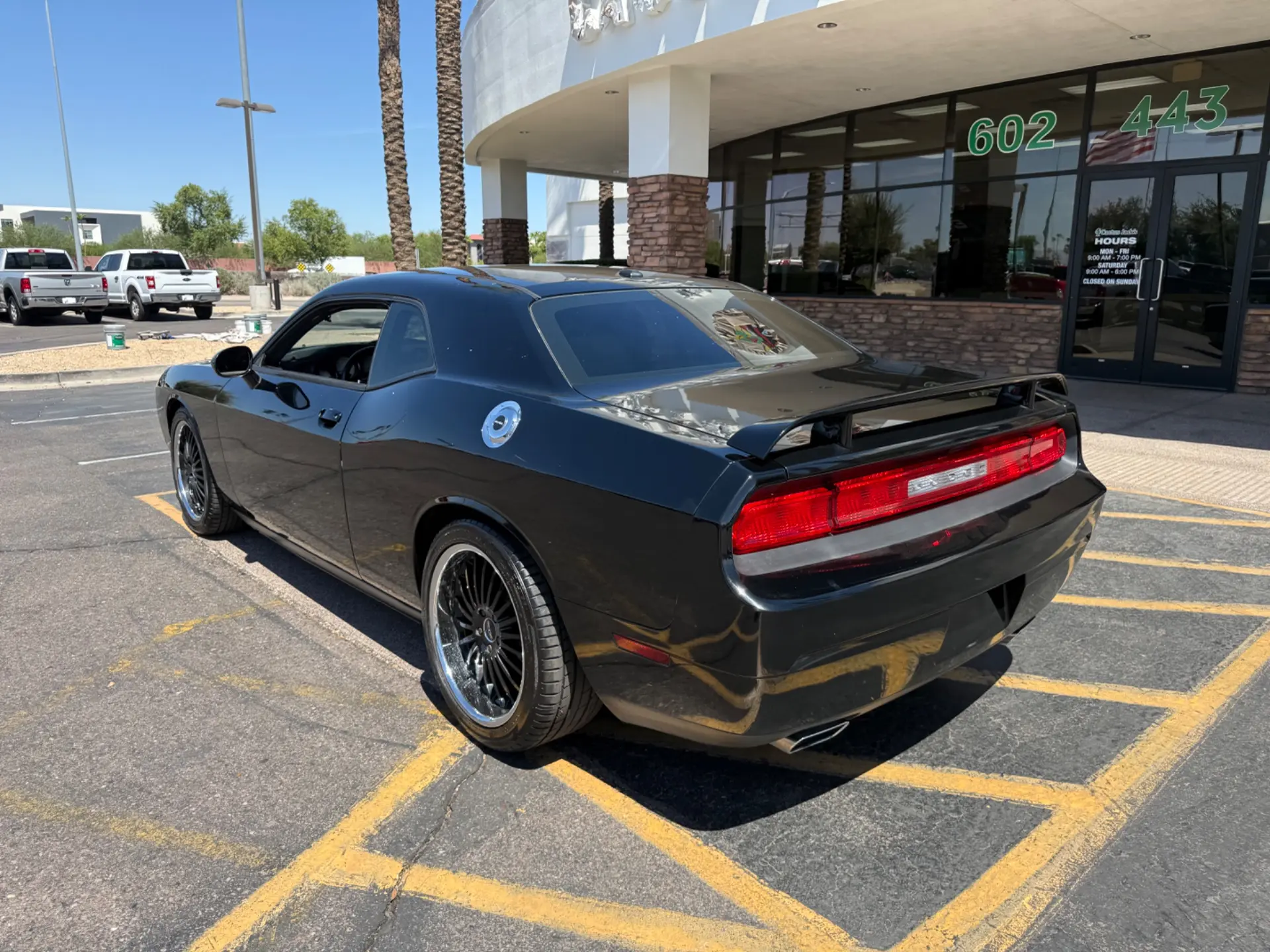 2013 Dodge Challenger SXT photo 4