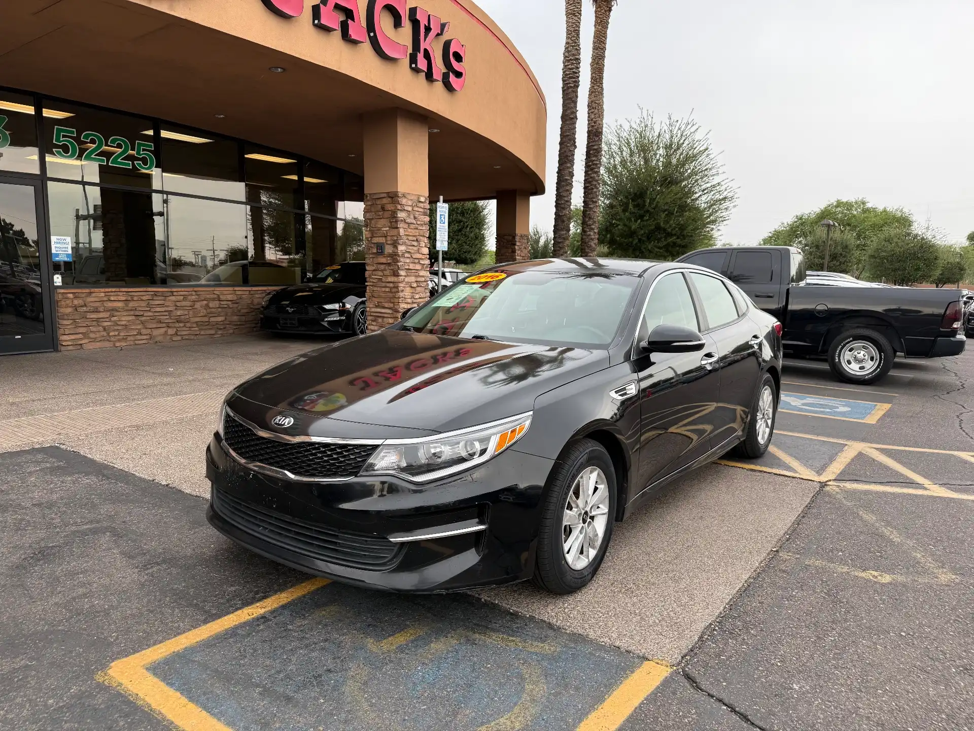 2016 Kia Optima LX AT's photo