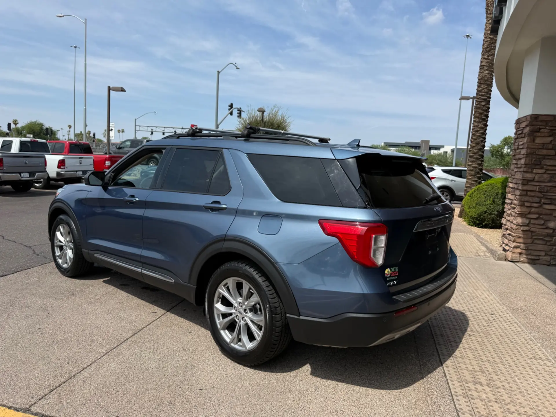 2020 Ford Explorer XLT RWD photo 4