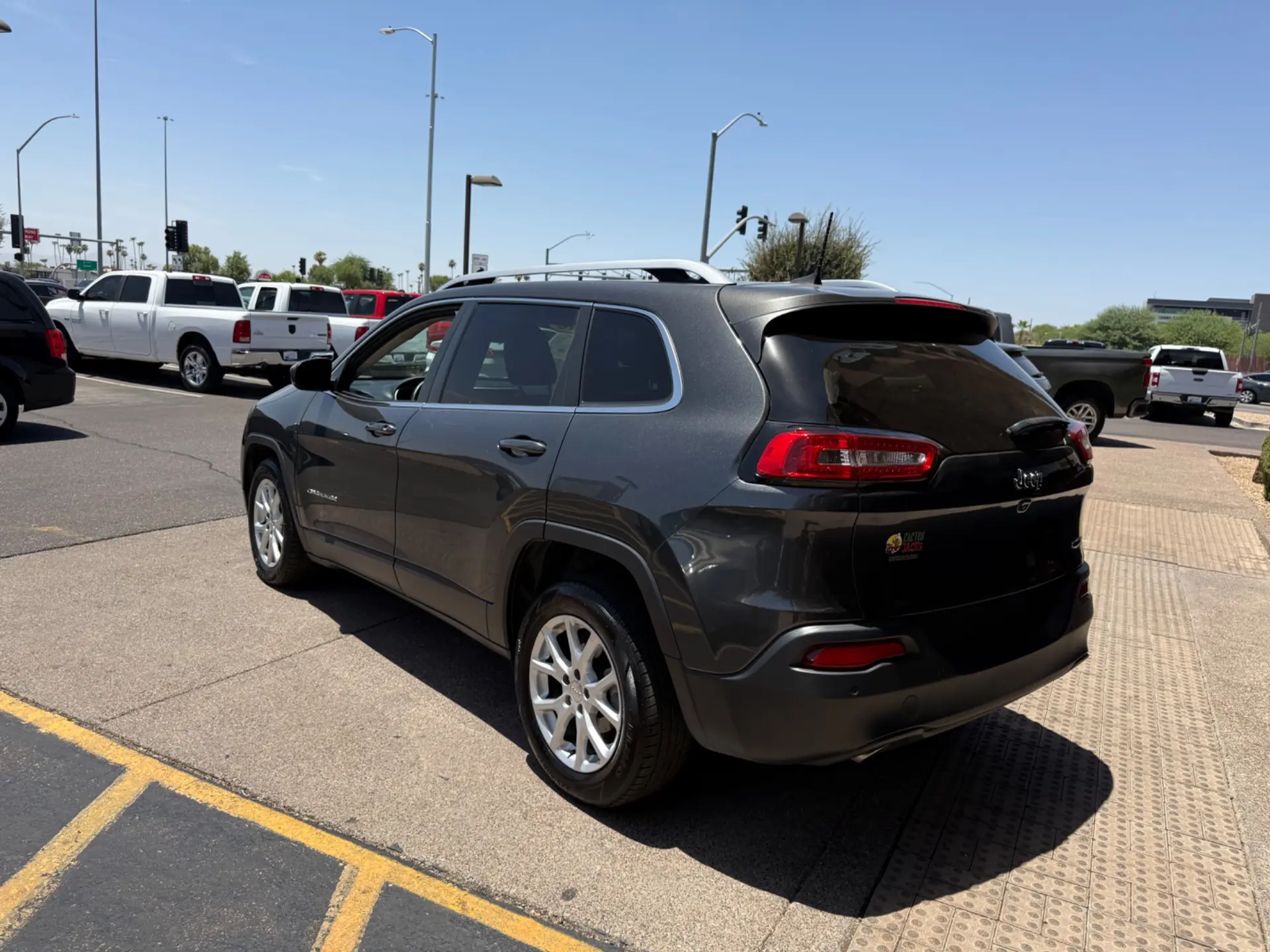 2018 Jeep Cherokee Latitude Plus photo 4
