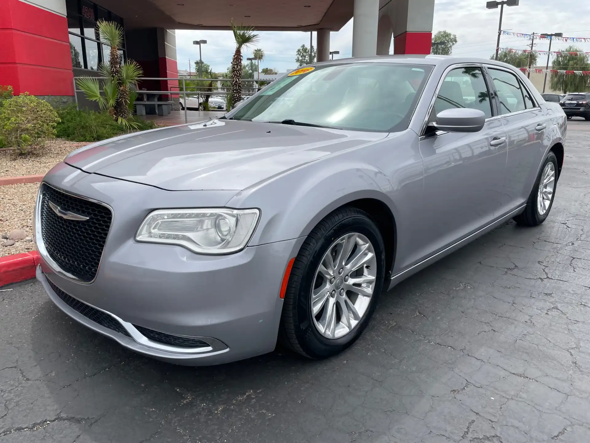 2016 Chrysler 300 Limited's photo