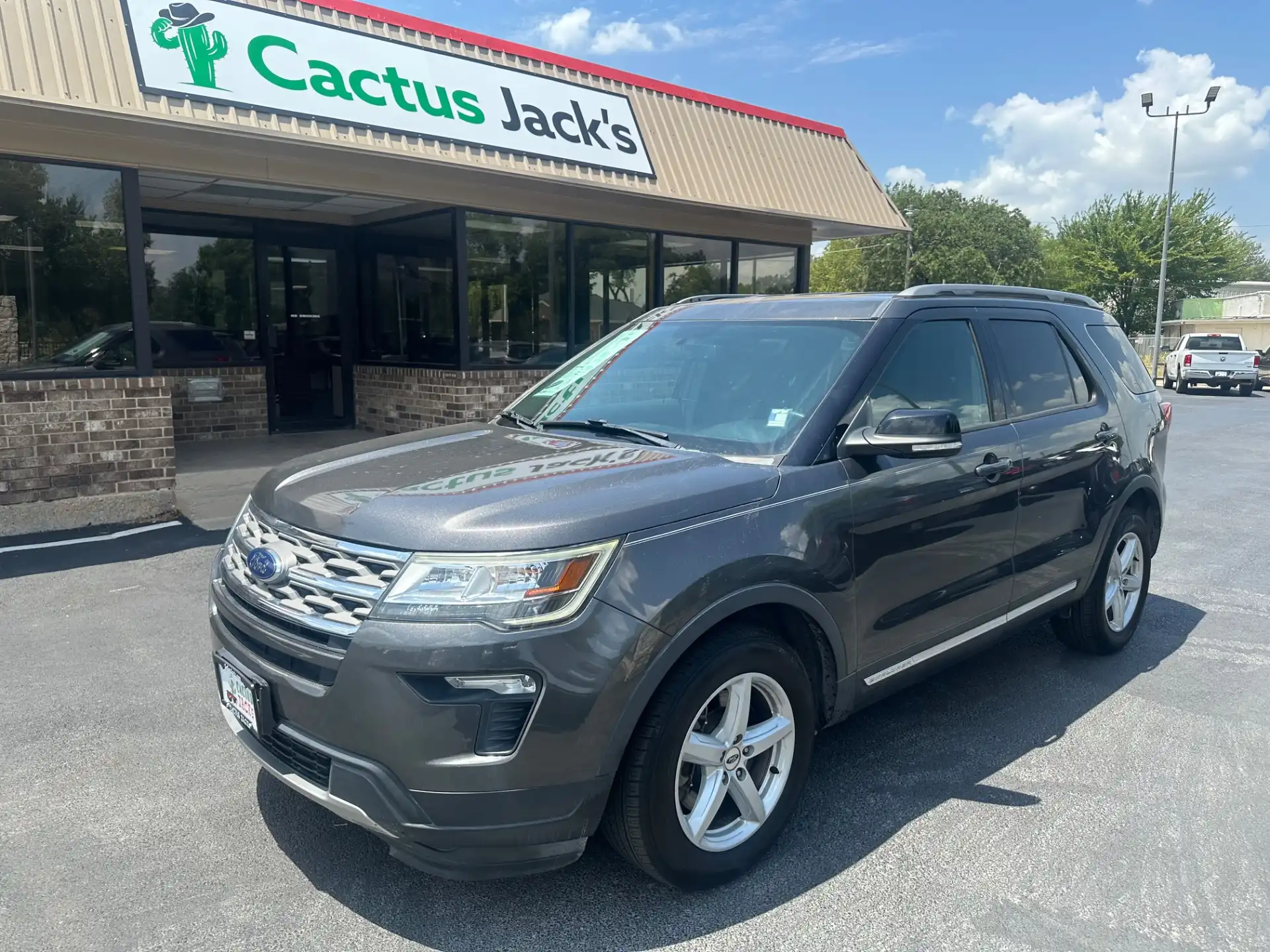 2018 Ford Explorer XLT FWD's photo