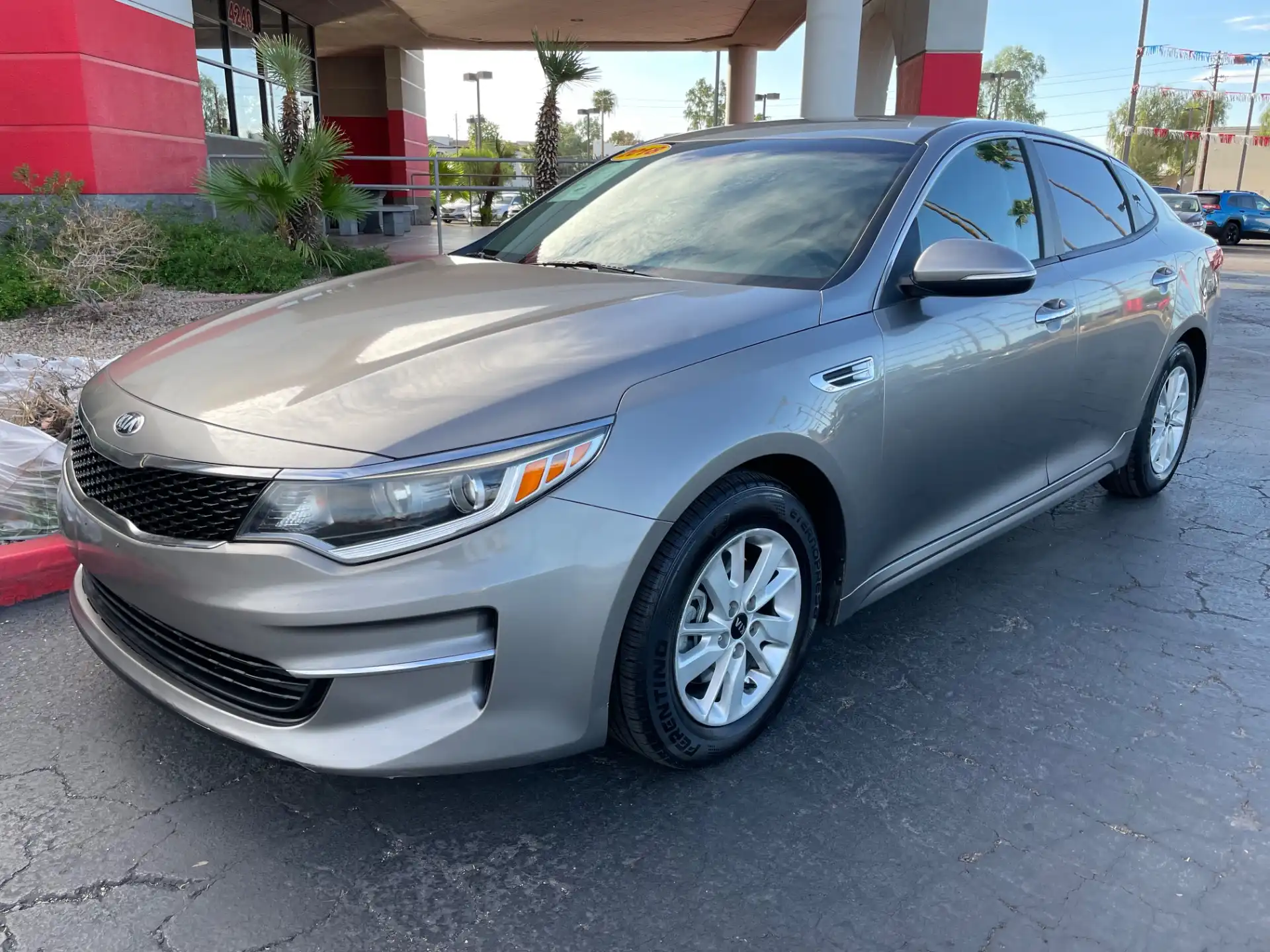 2018 Kia Optima LX Auto's photo