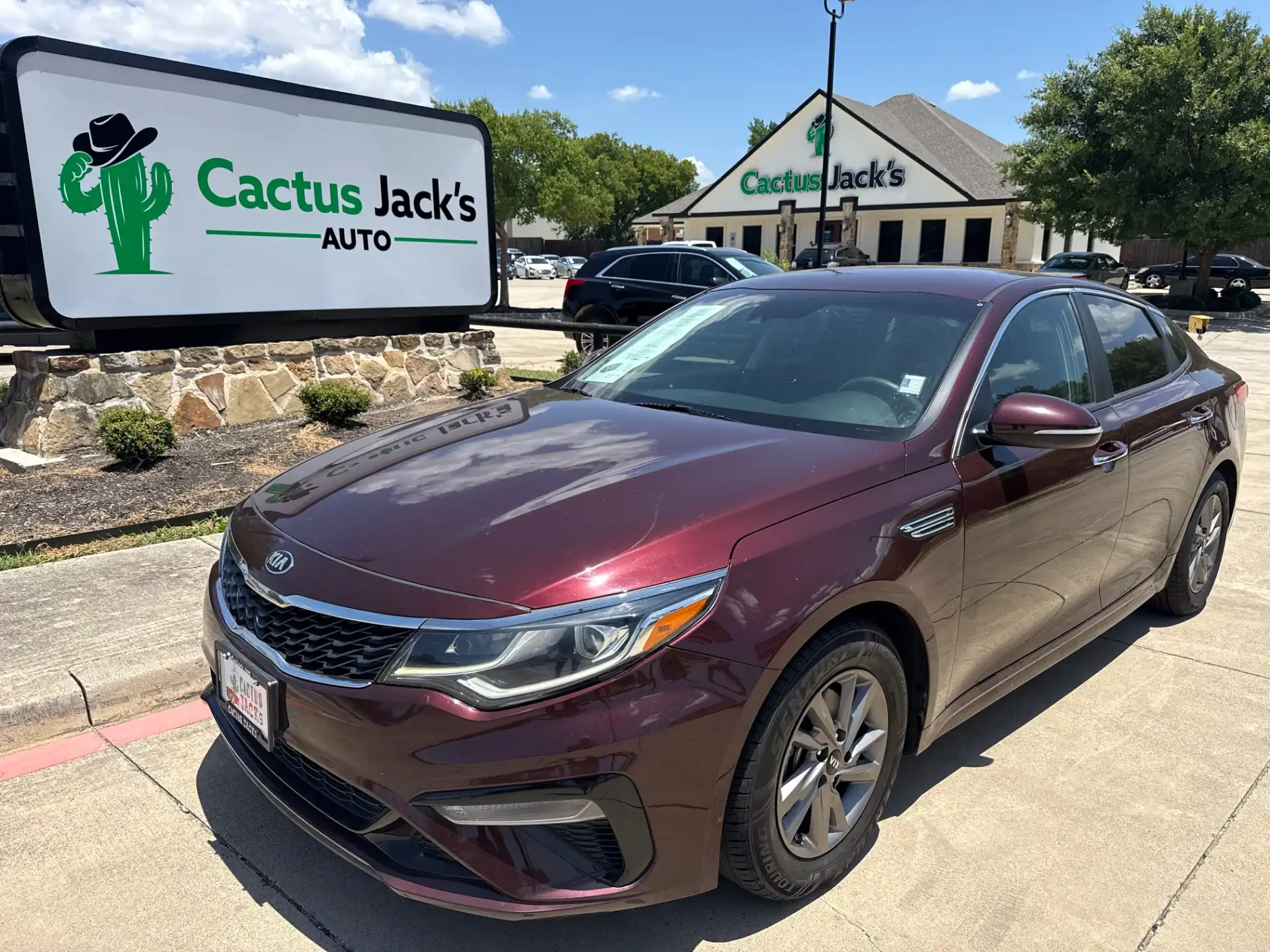 2020 Kia Optima LX AT's photo