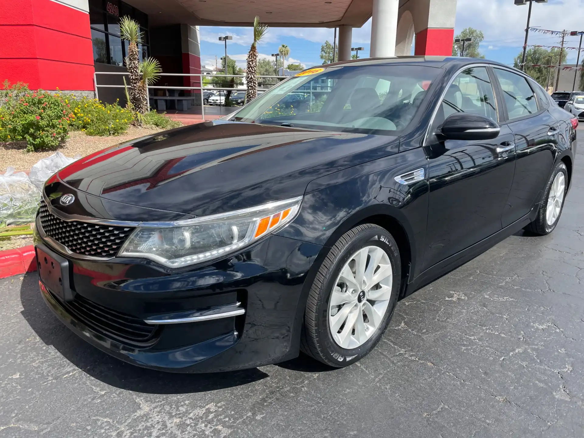2016 Kia Optima EX AT's photo