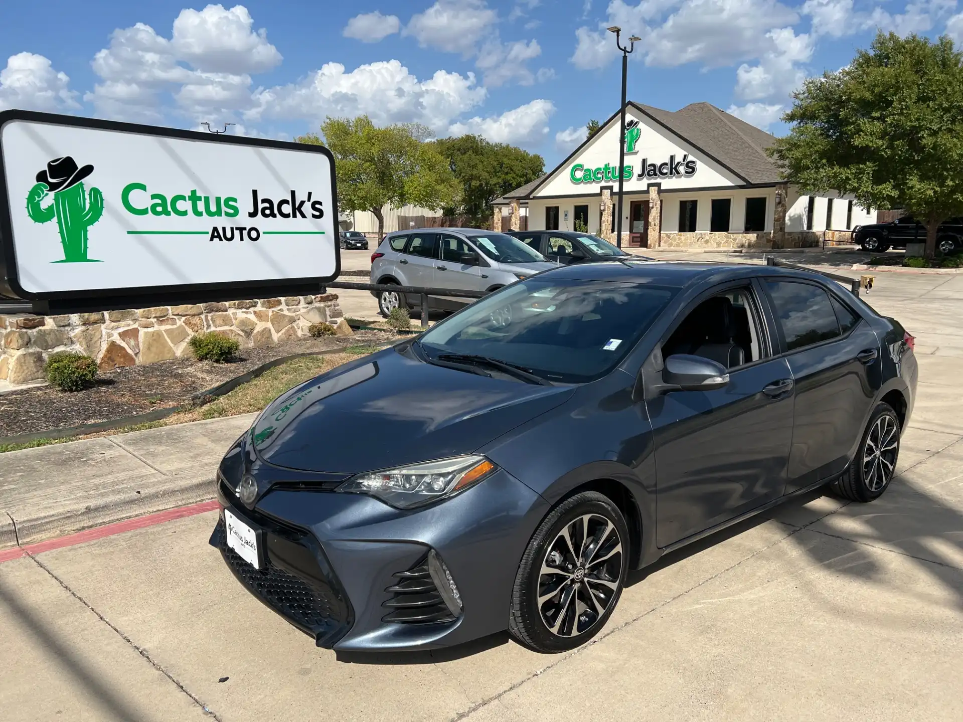 2019 Toyota Corolla SE AT's photo
