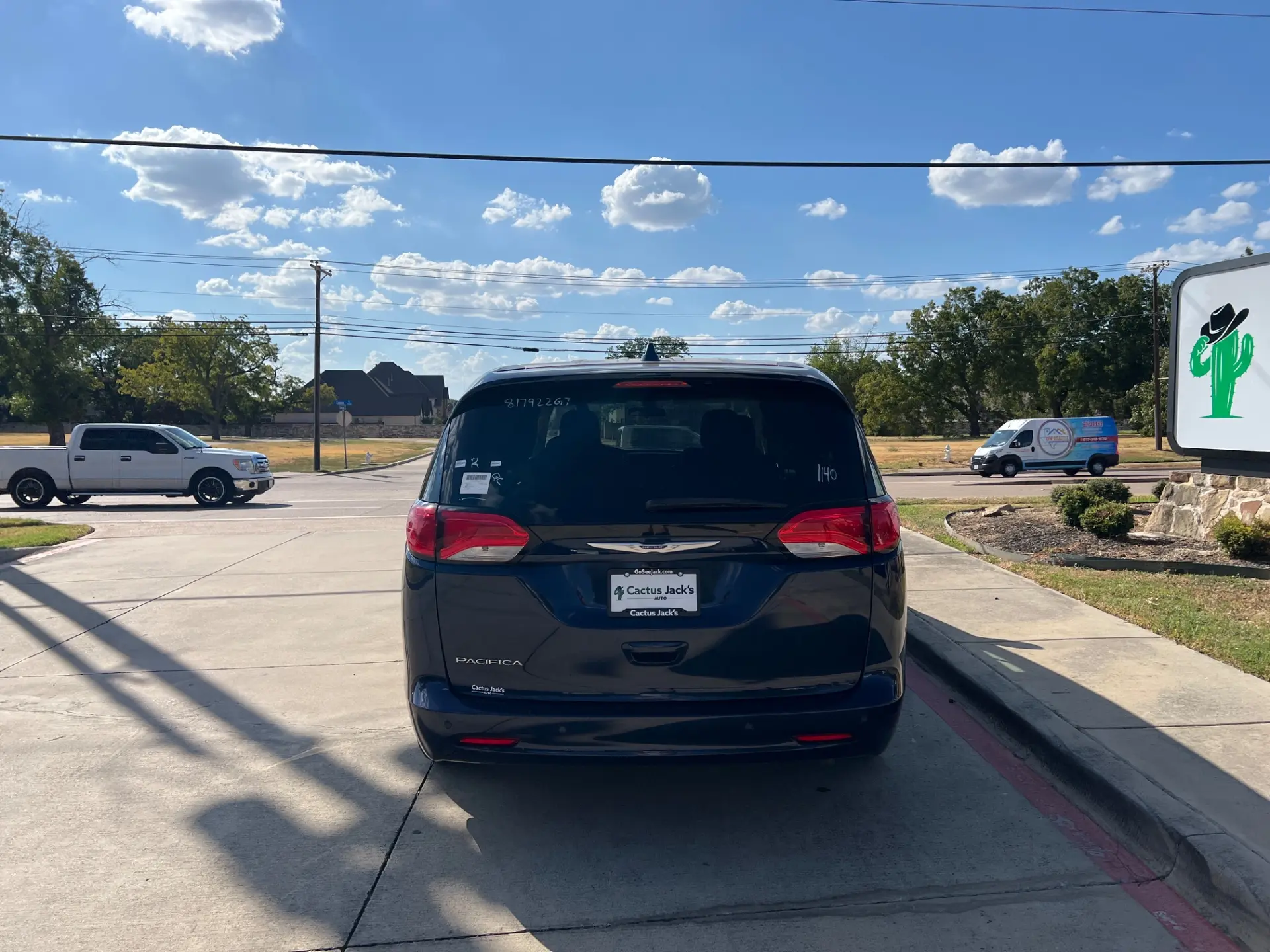 2018 Chrysler Pacifica LX photo 4