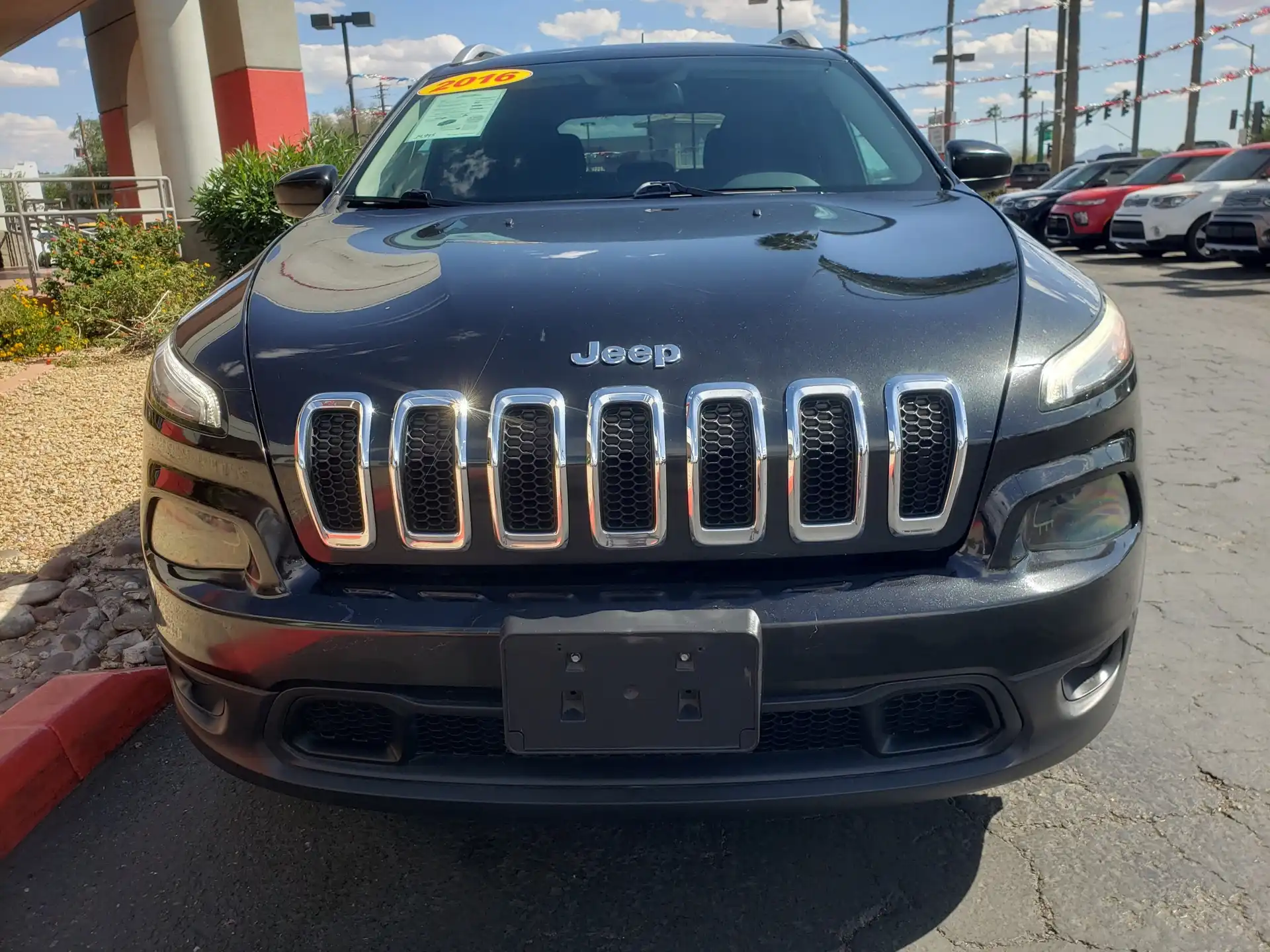 2016 Jeep Cherokee Latitude's photo