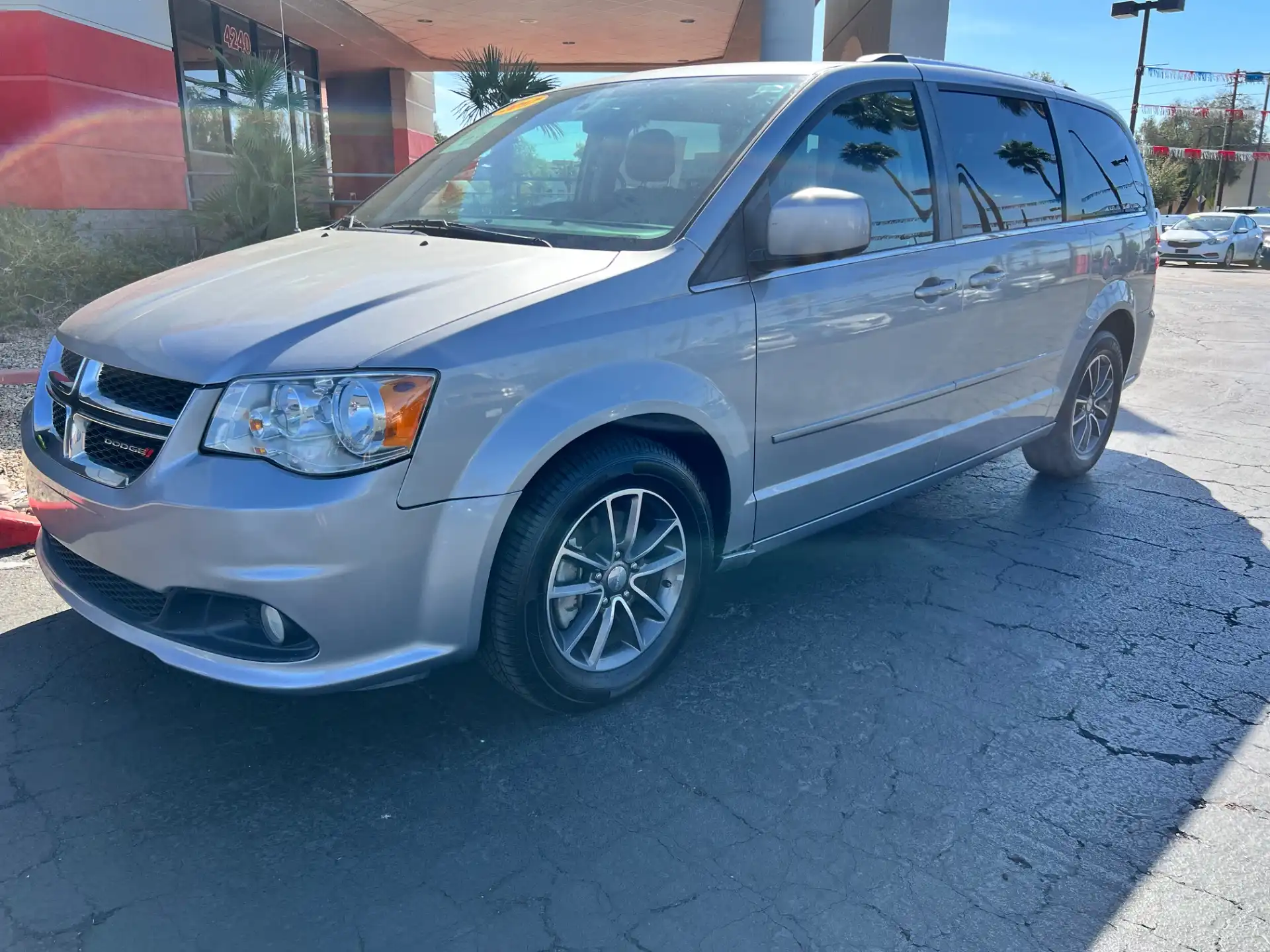 2017 Dodge Grand Caravan SXT's photo