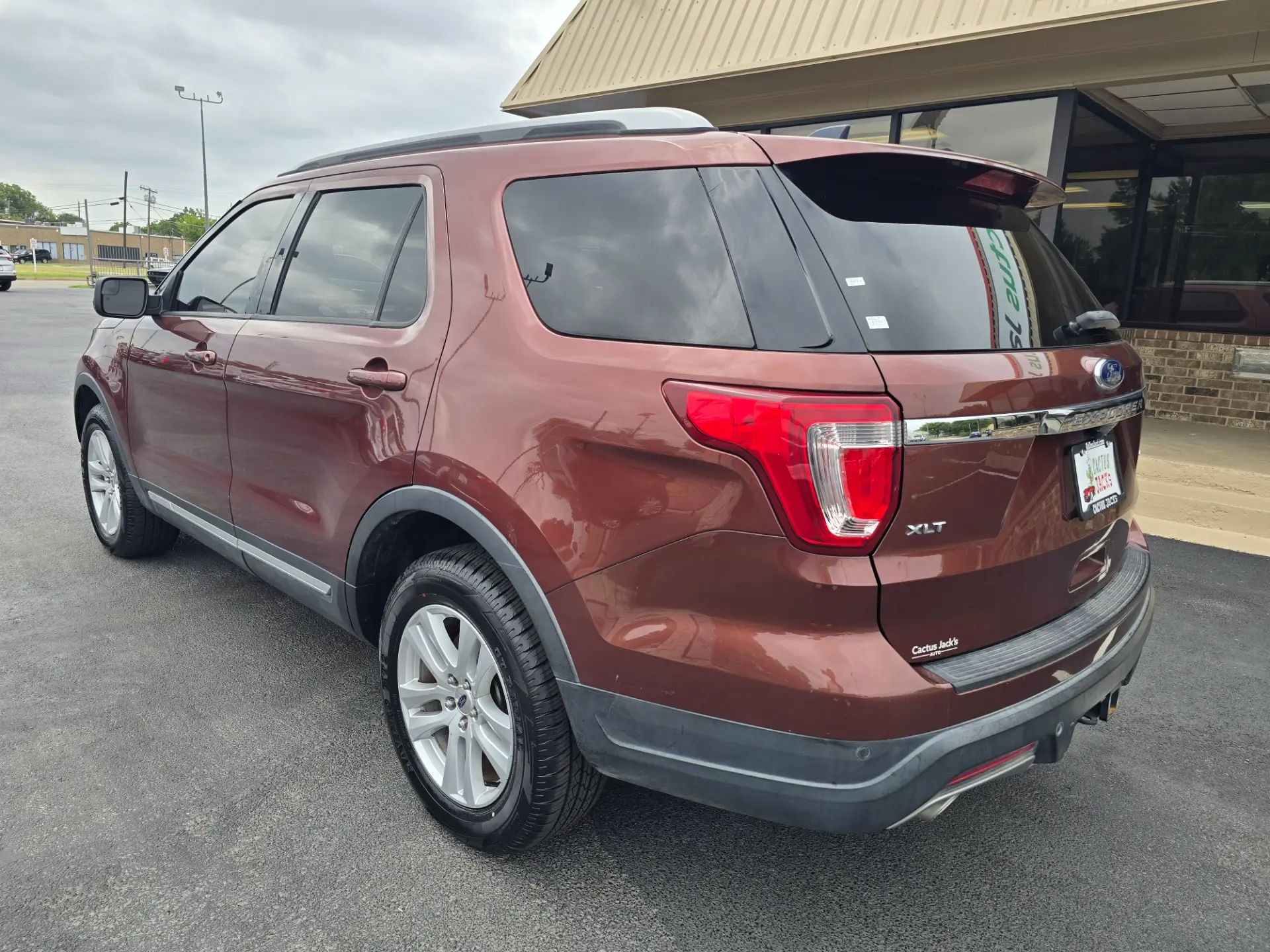 2018 Ford Explorer XLT 4WD photo 3