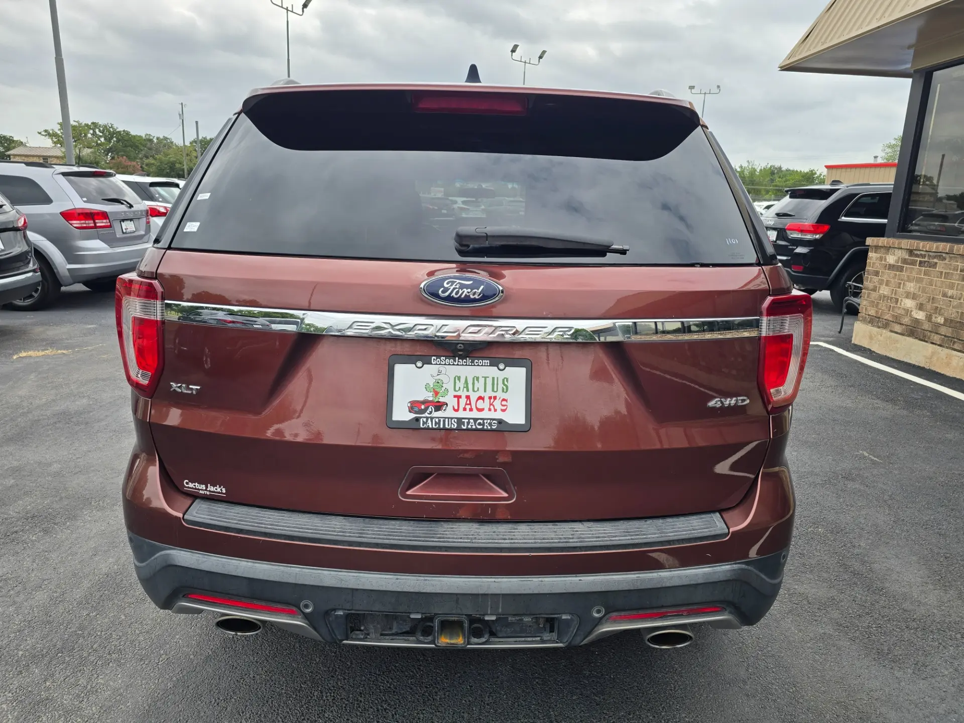 2018 Ford Explorer XLT 4WD photo 4