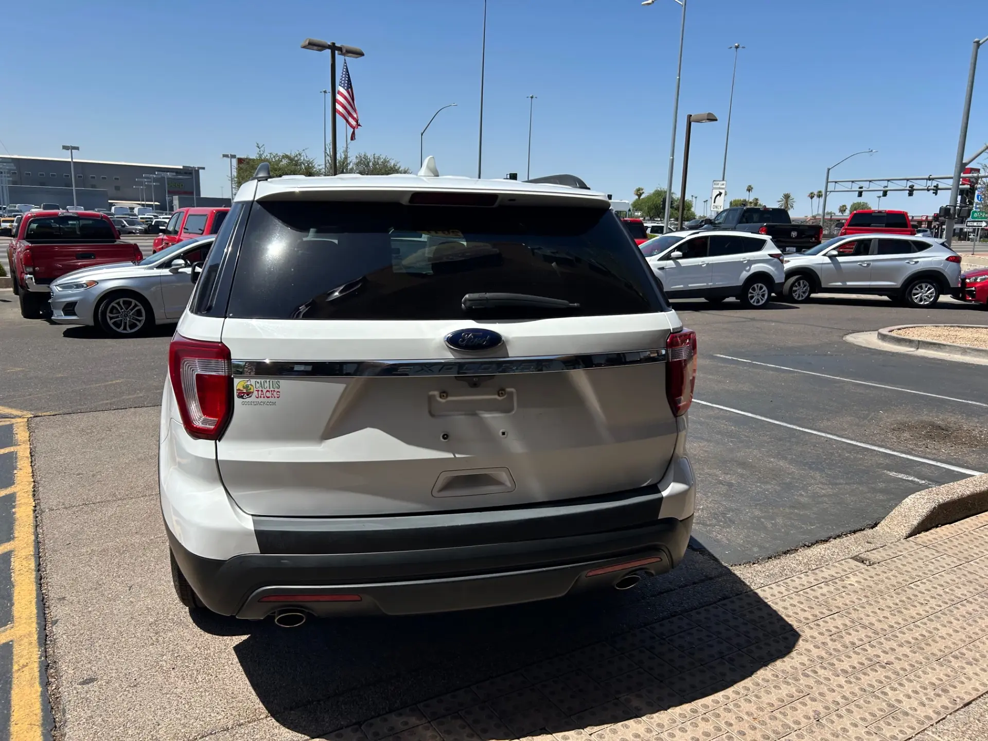 2017 Ford Explorer Base FWD photo 5