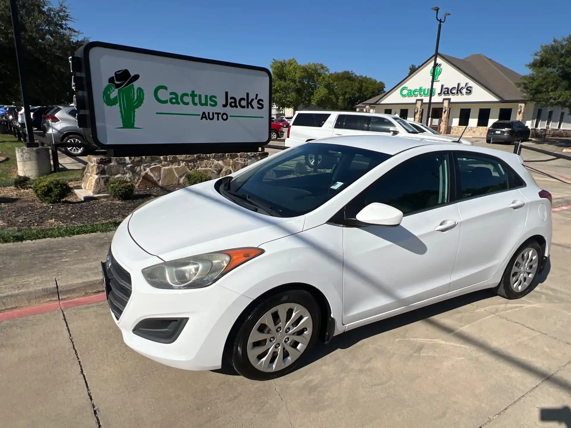 2016 Hyundai Elantra GT 2.0L 6-Speed A/T's photo