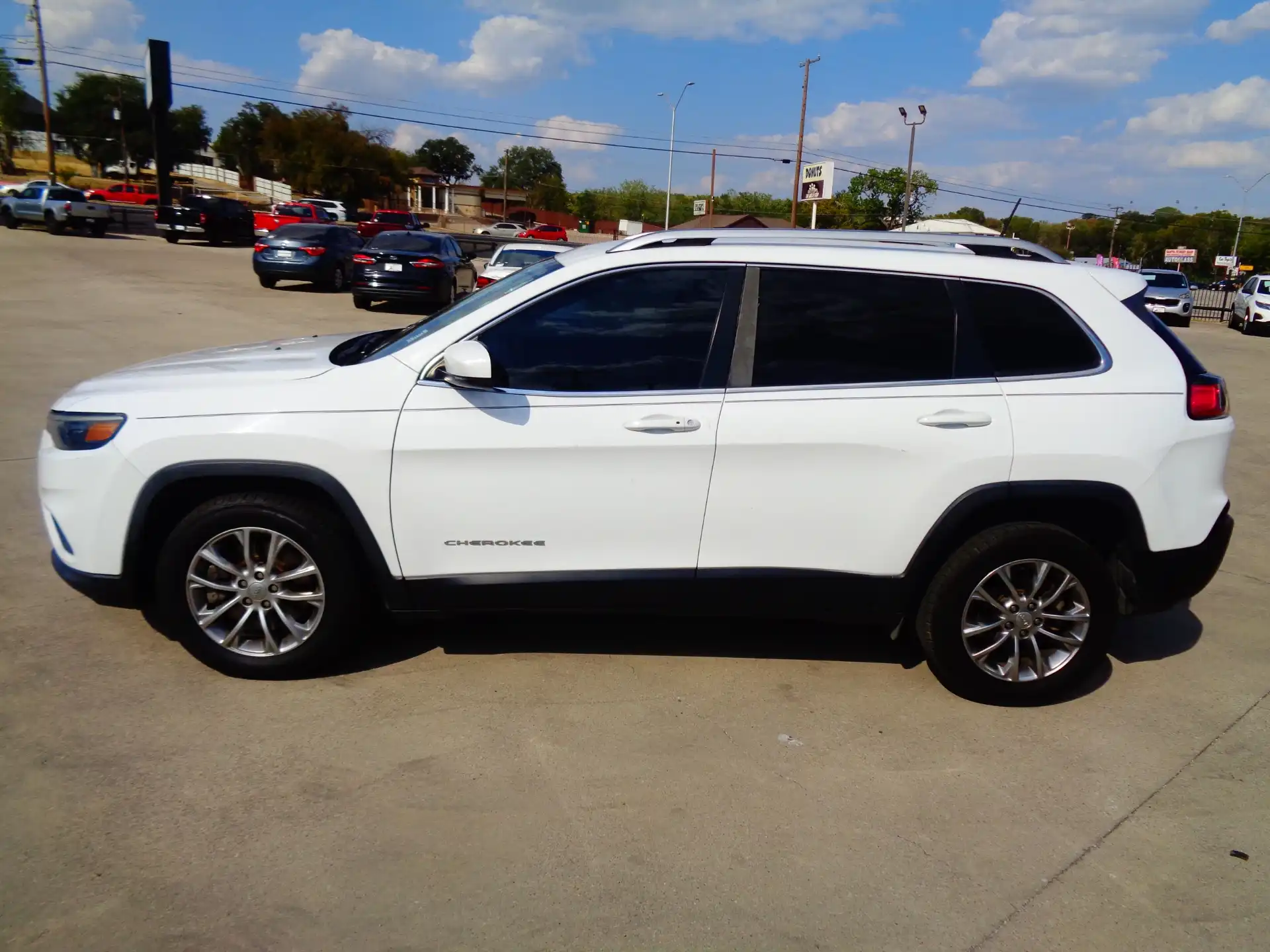 2020 Jeep Cherokee Latitude Plus's photo