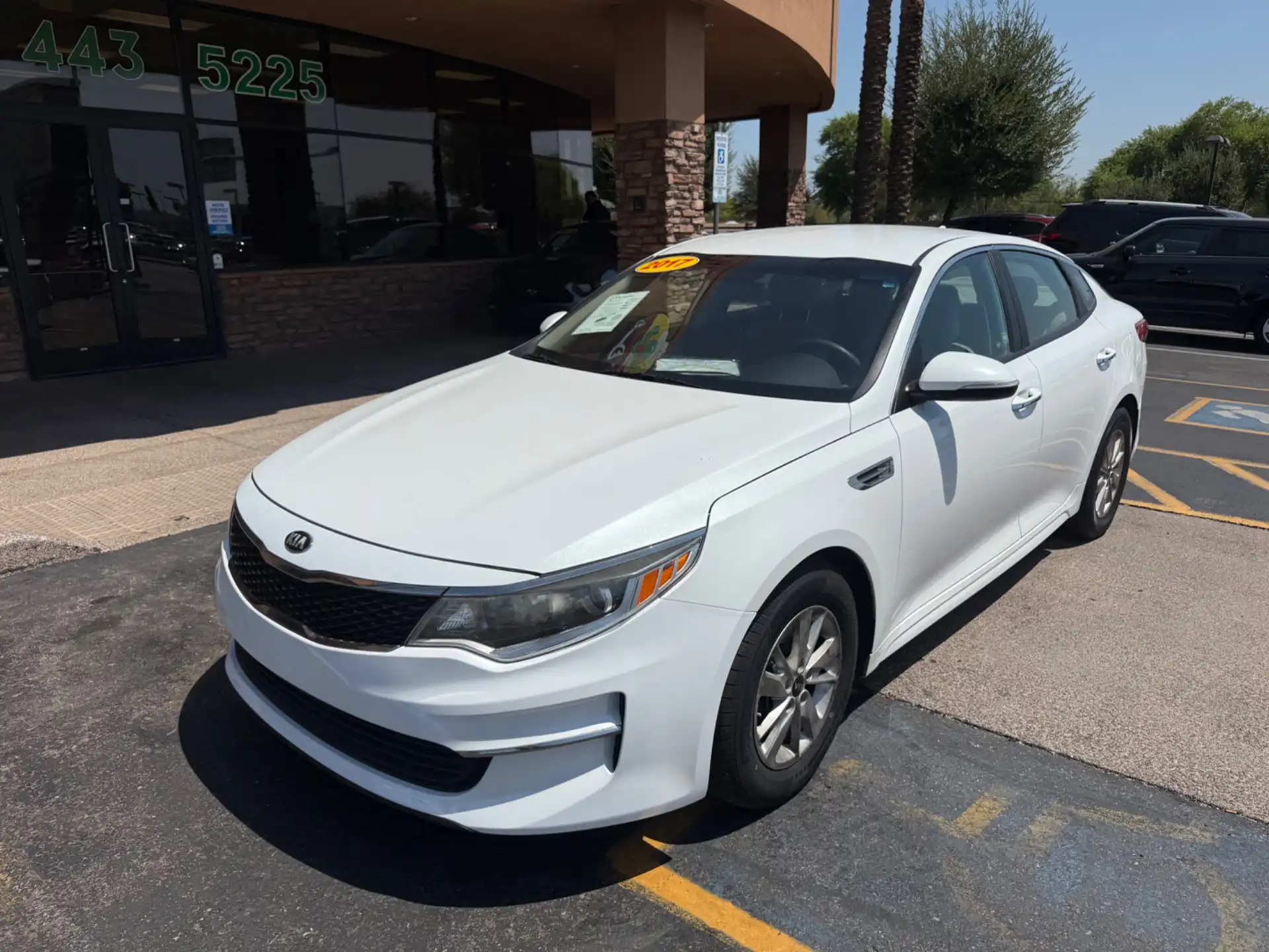 2017 Kia Optima LX AT's photo