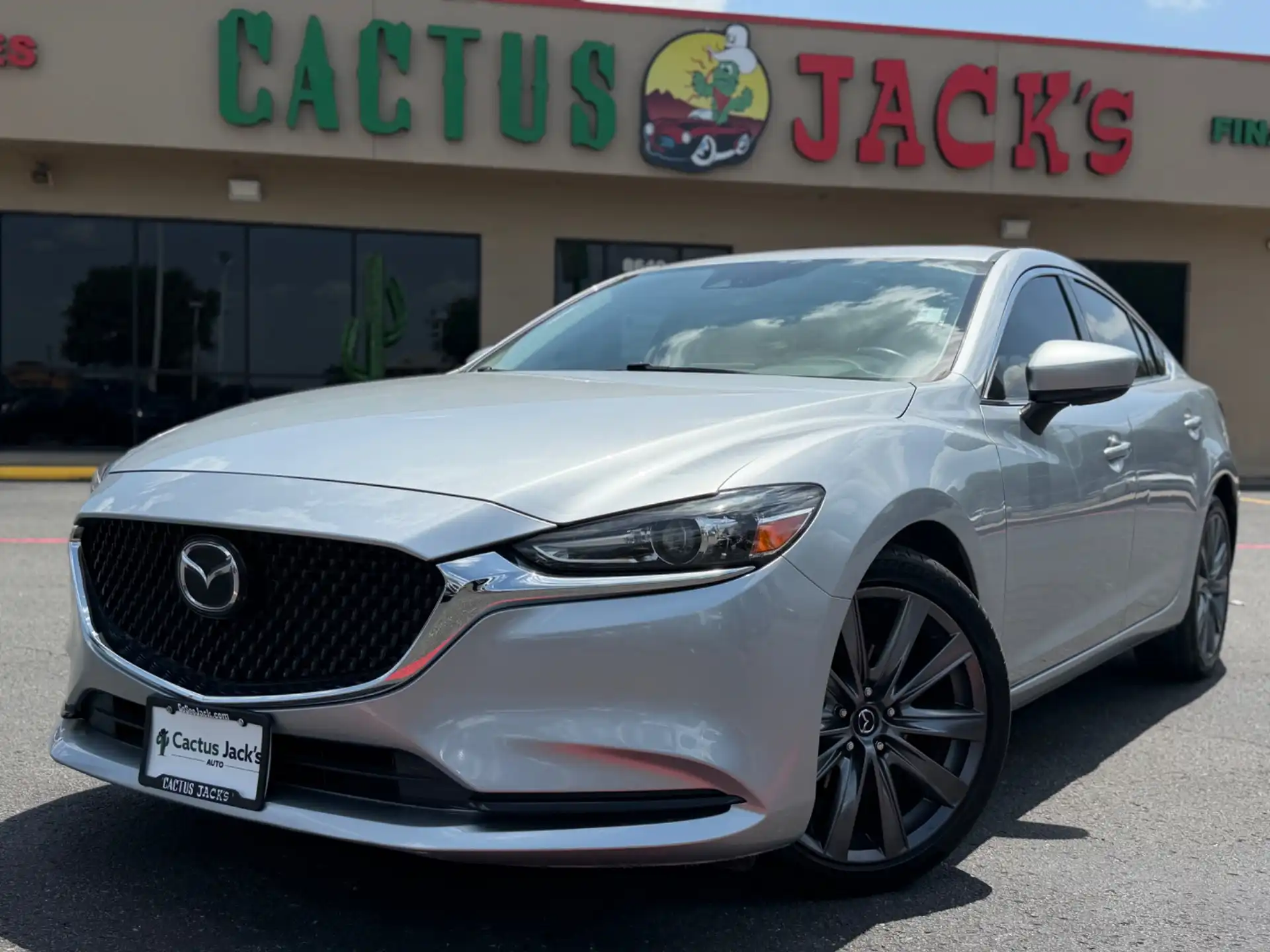 2018 Mazda EZ-6 Touring Auto's photo
