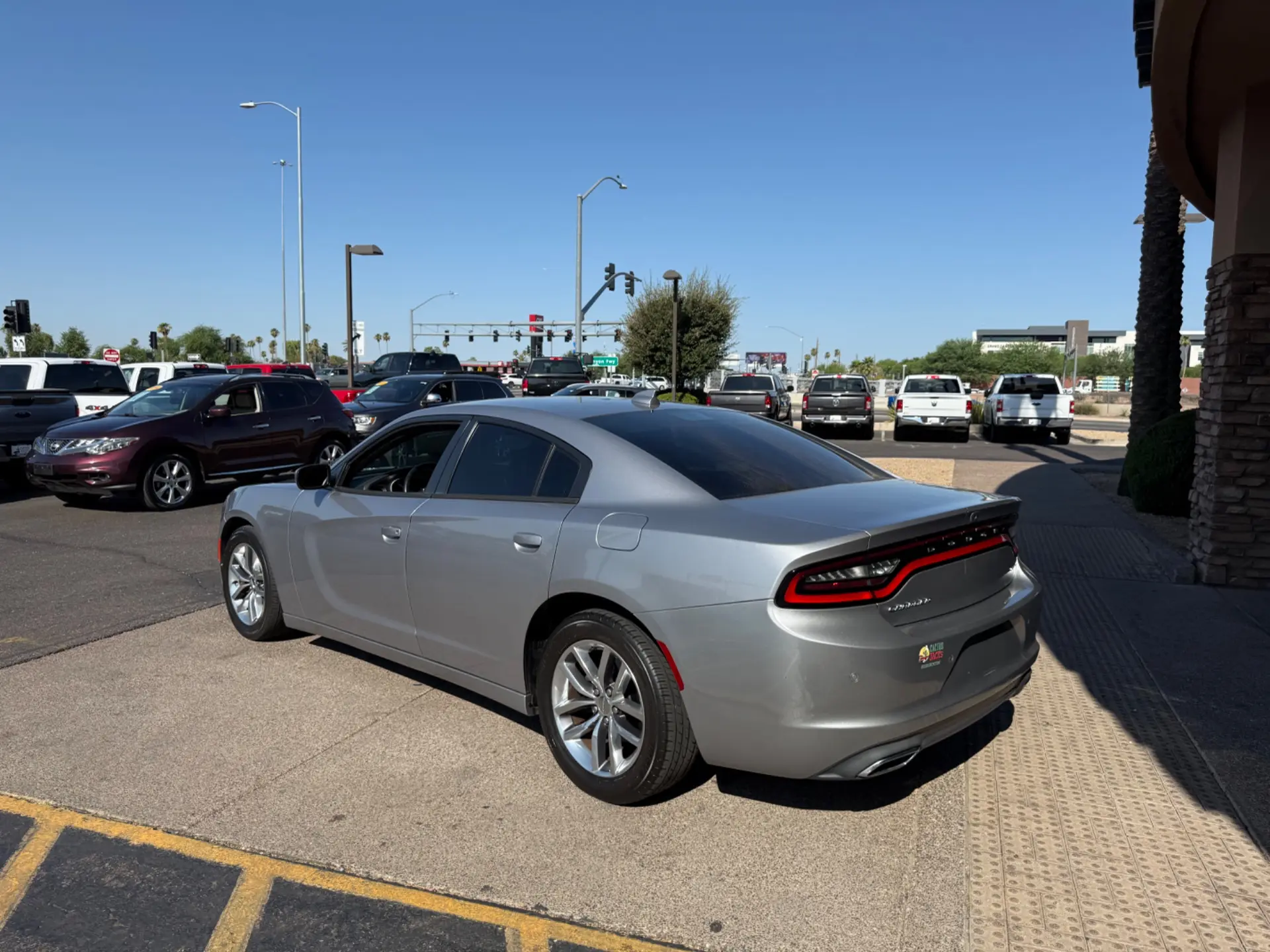 2016 Dodge Charger SXT photo 4