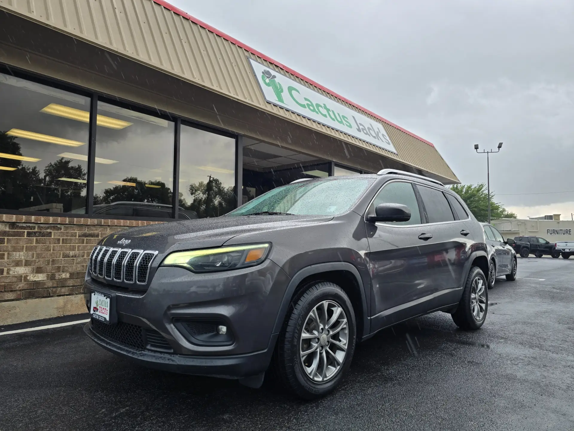 2019 Jeep Cherokee Latitude Plus photo 1