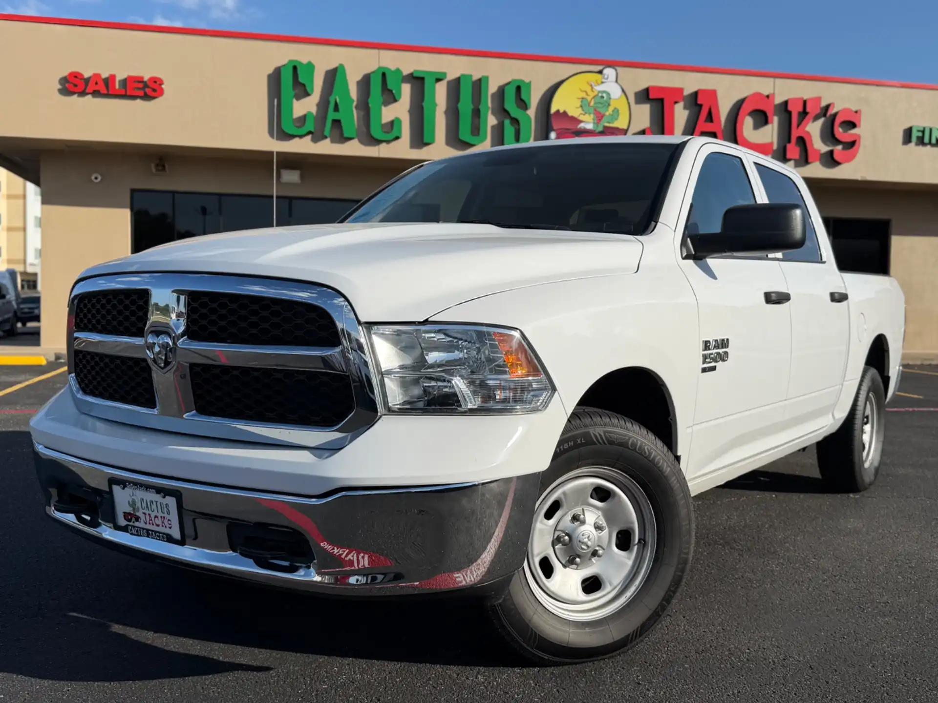 2019 RAM 1500 Classic Tradesman 4x4 Crew Cab 5'7's photo