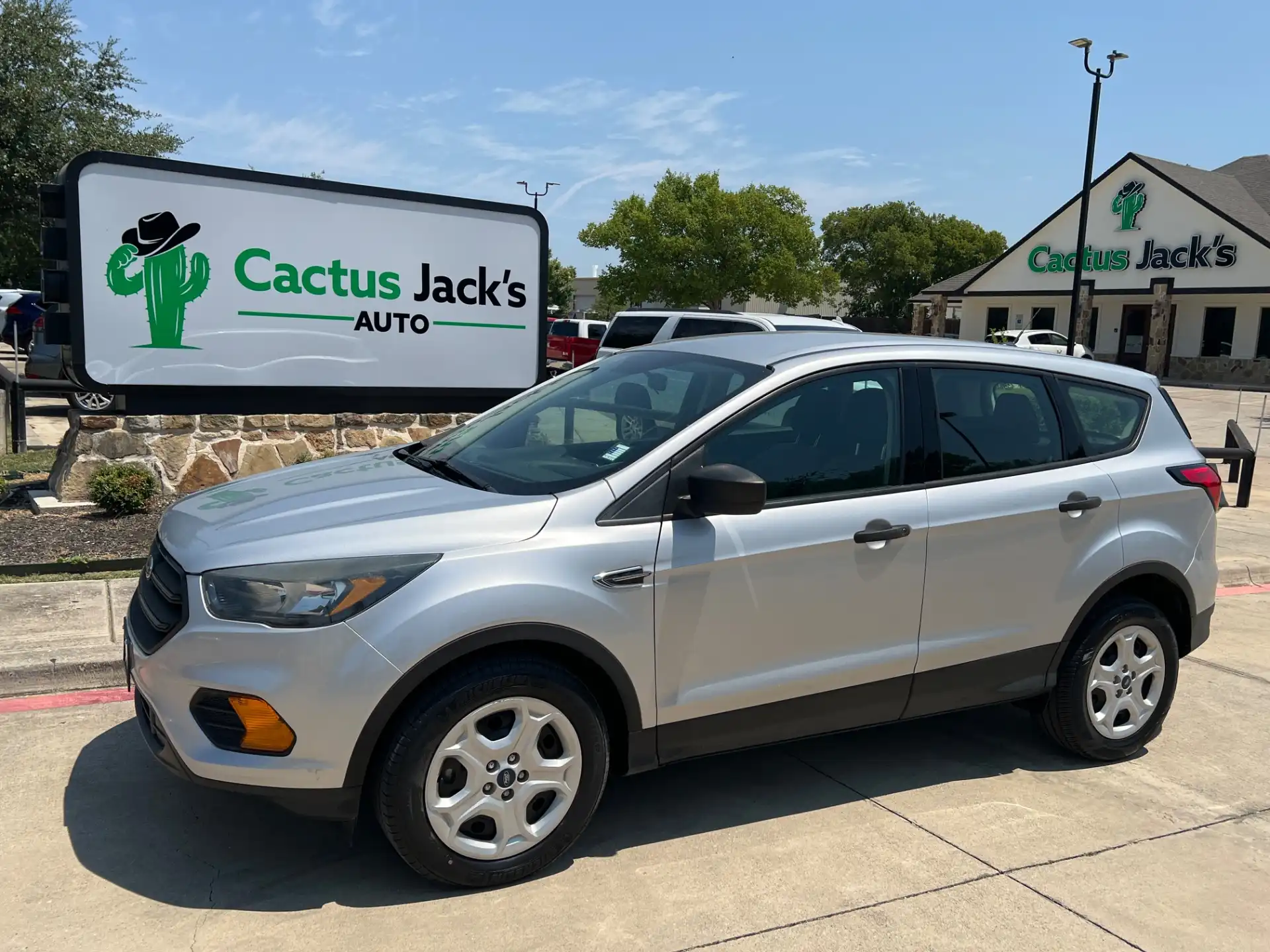 2019 Ford Escape S's photo
