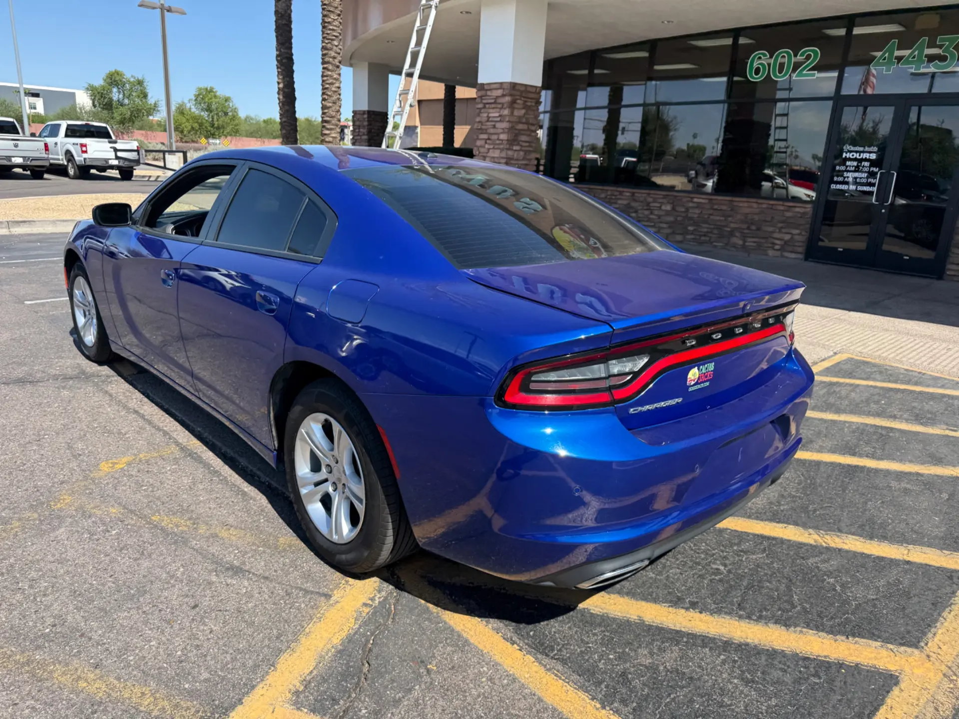 2021 Dodge Charger SXT photo 4