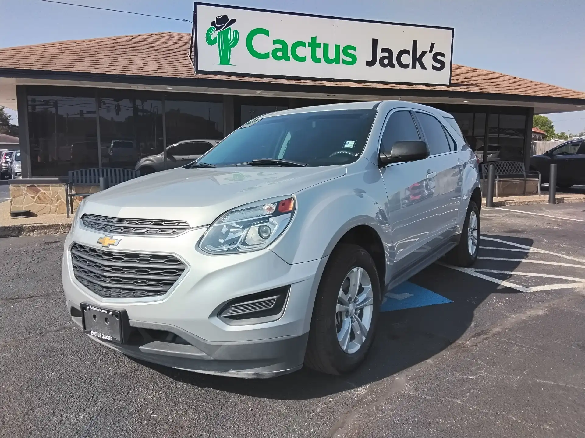 2016 Chevrolet Equinox LS's photo