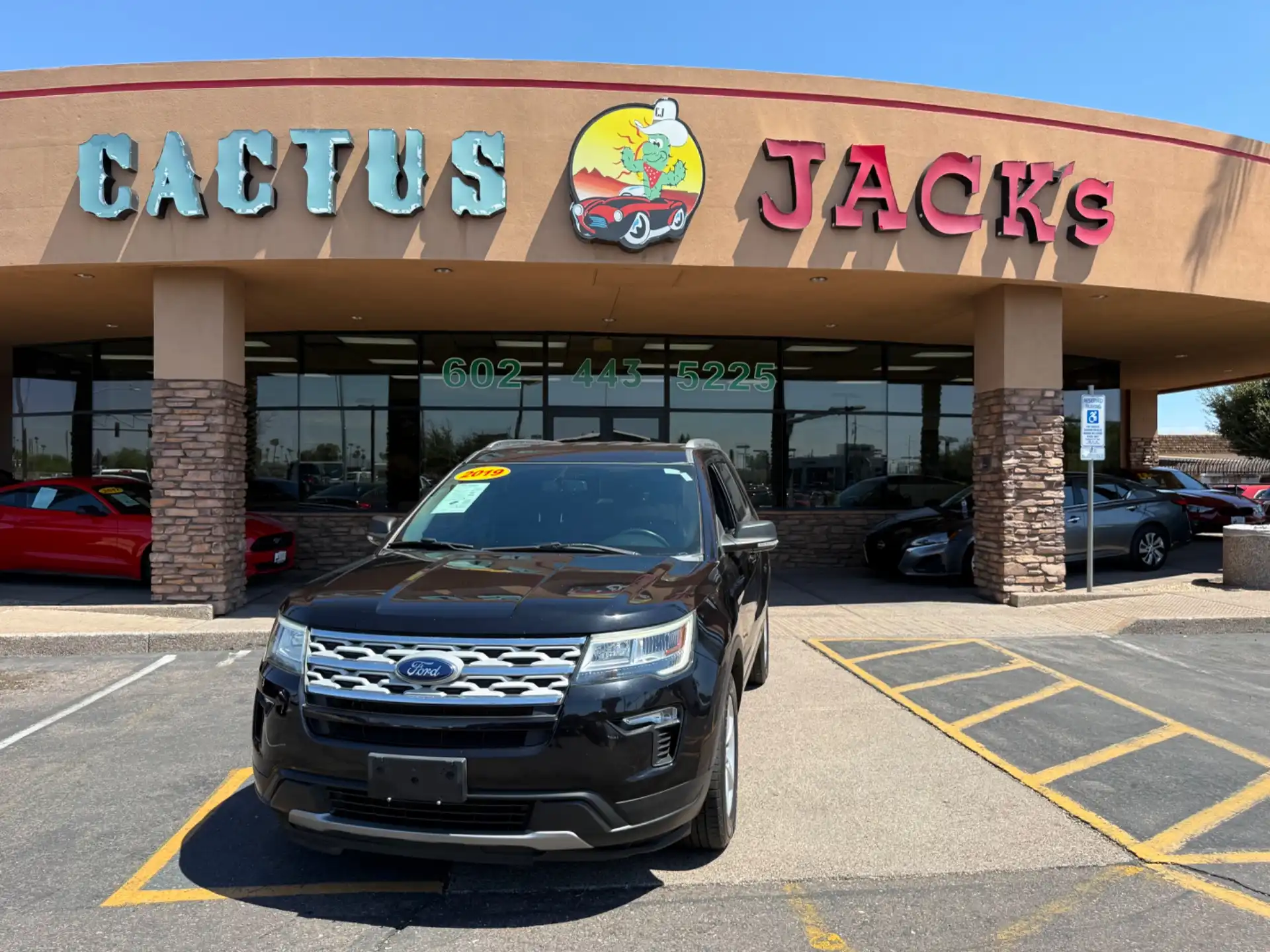 2019 Ford Explorer XLT FWD's photo
