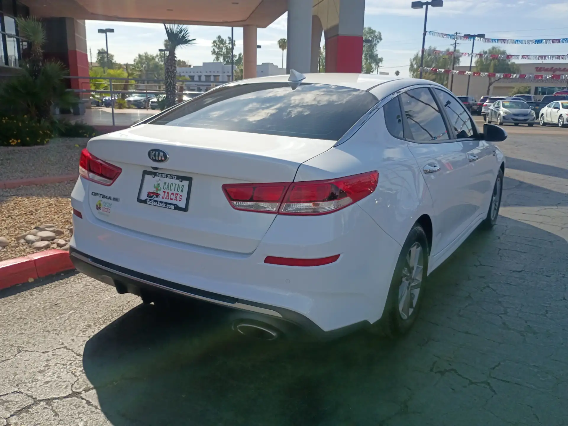 2020 Kia Optima LX Auto's photo