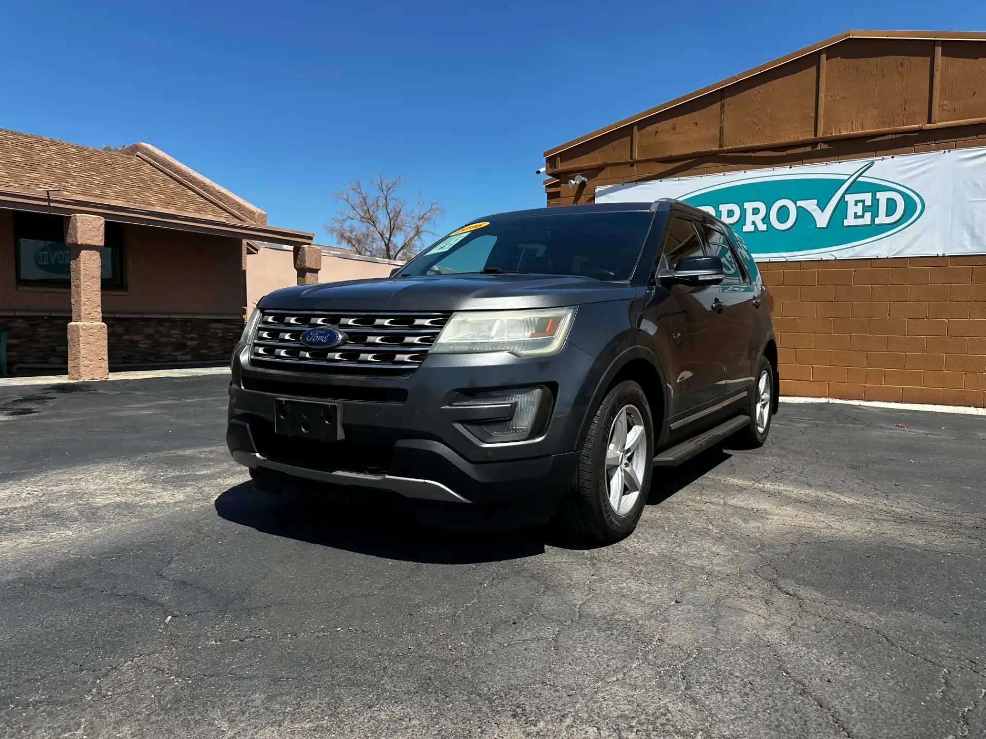 2016 Ford Explorer XLT 4WD's photo