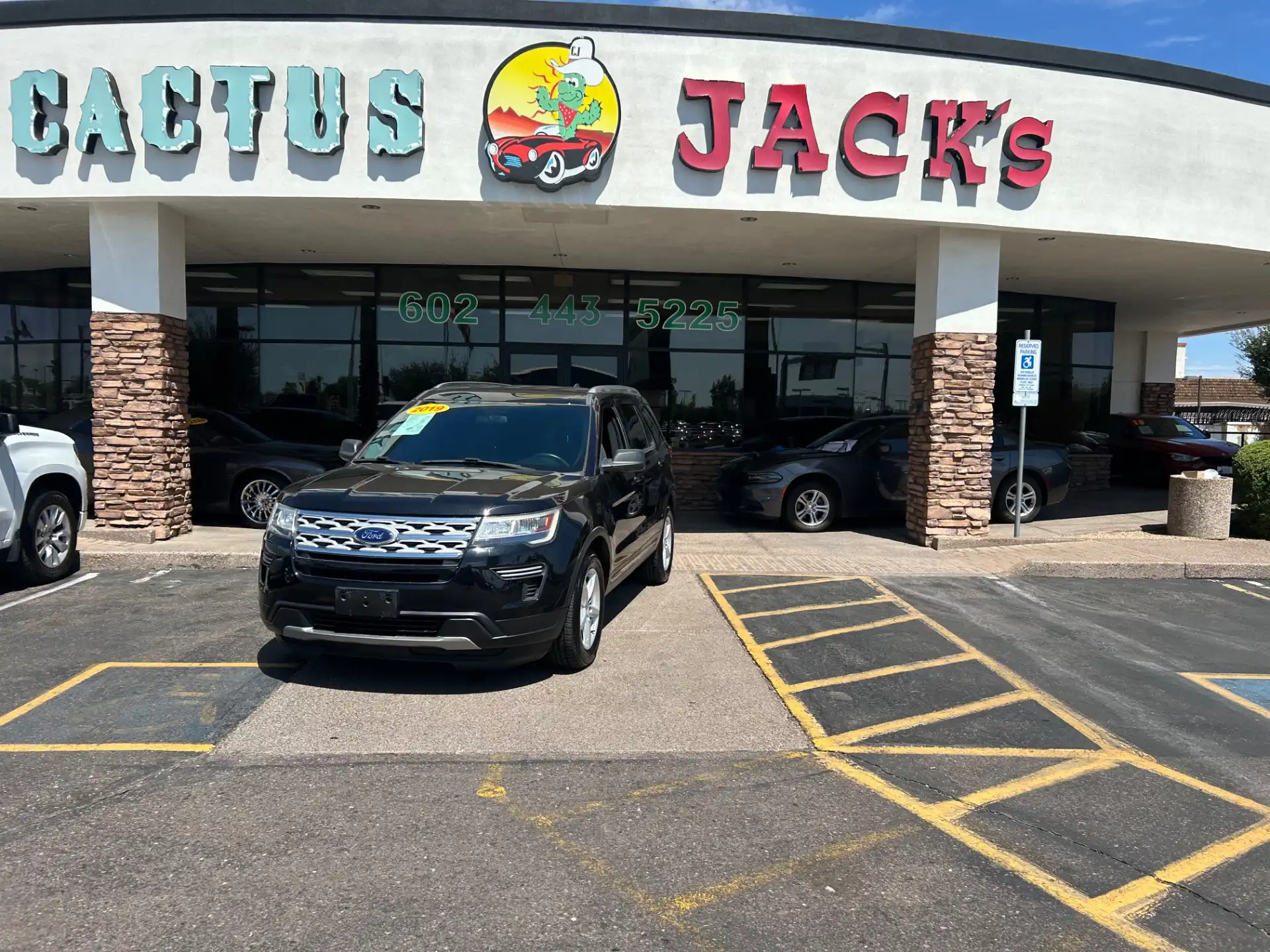 2019 Ford Explorer XLT FWD's photo