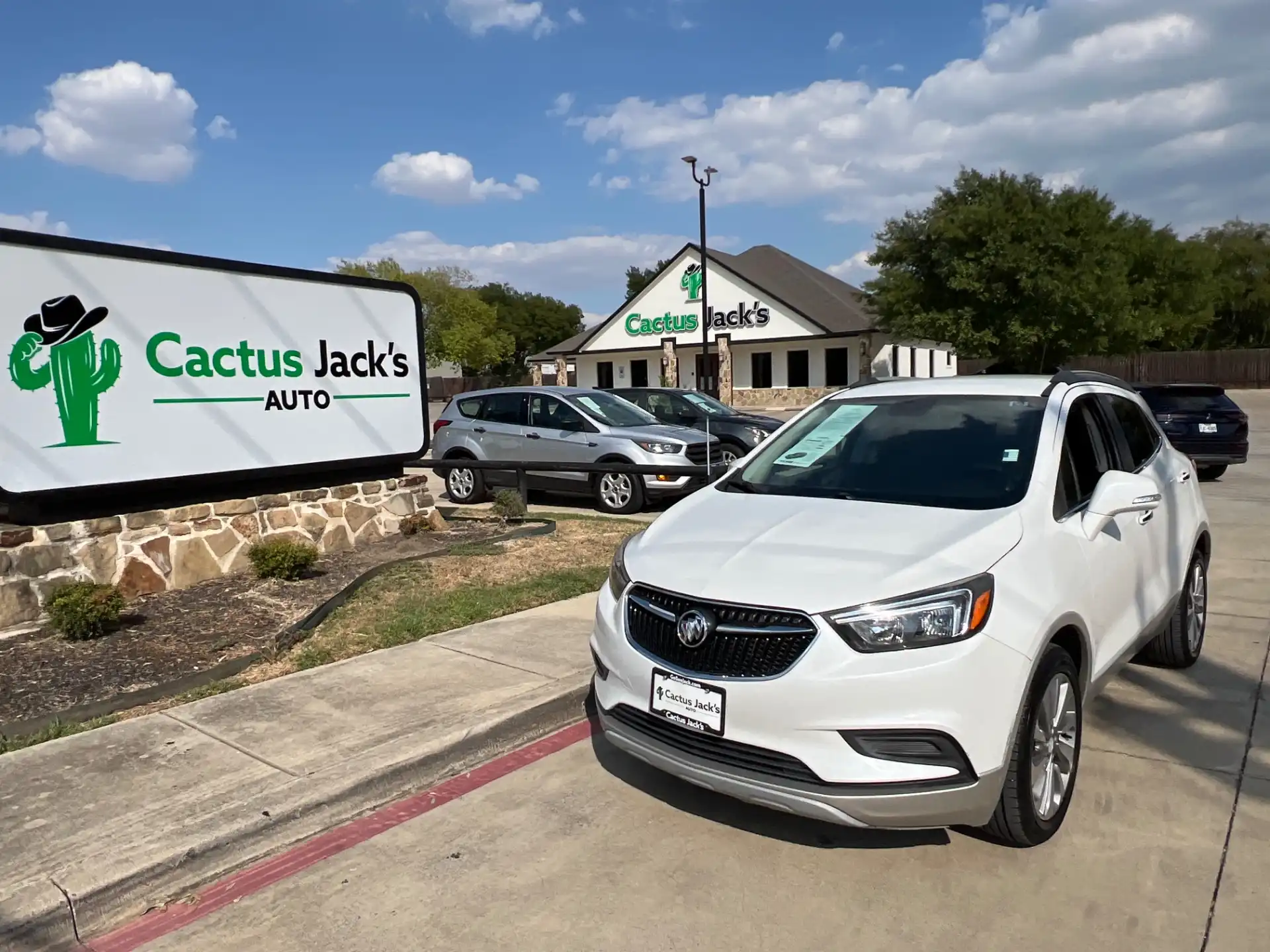 2019 Buick Encore Preferred's photo