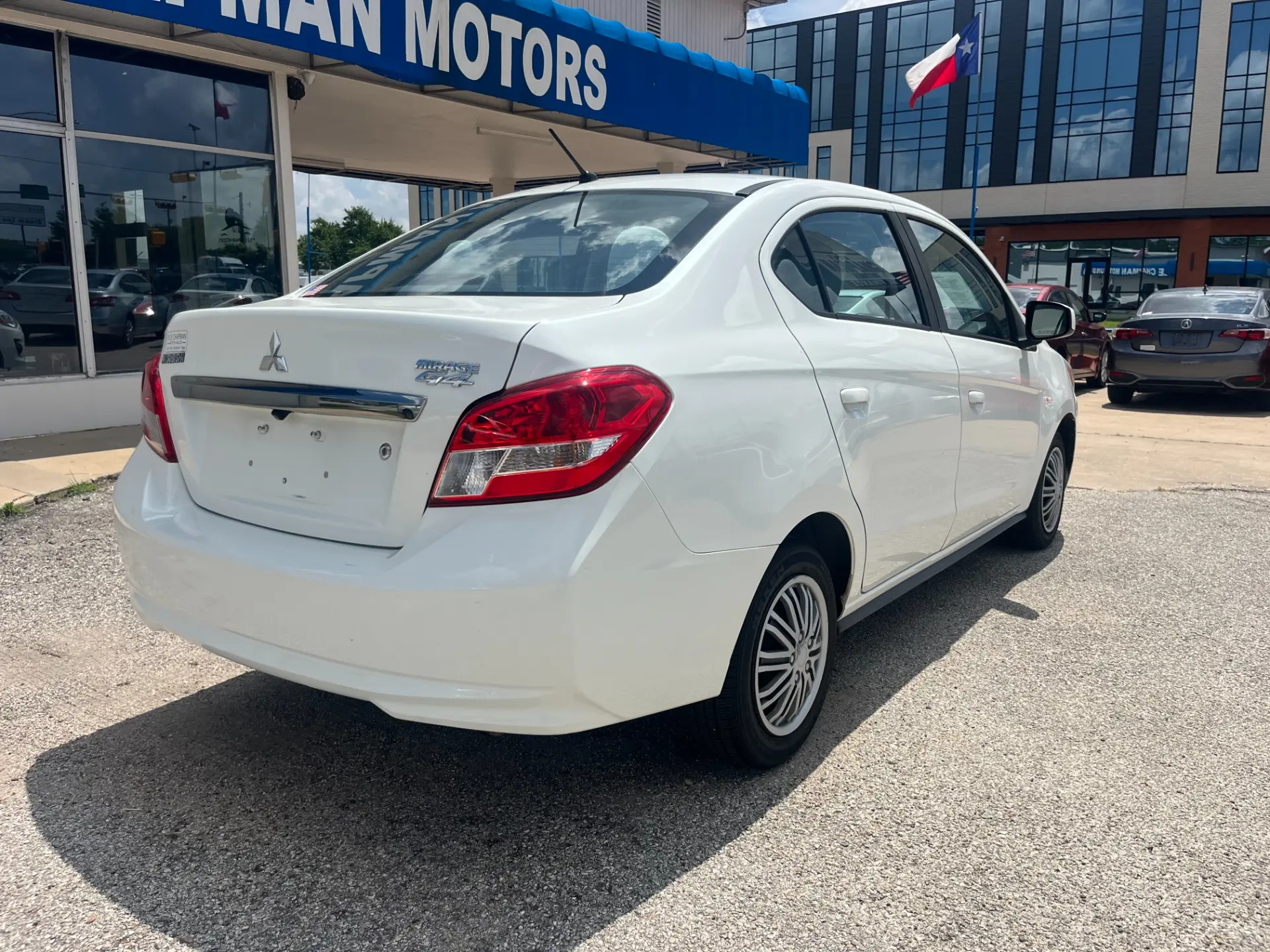 2019 Mitsubishi Mirage ES CVT photo 5