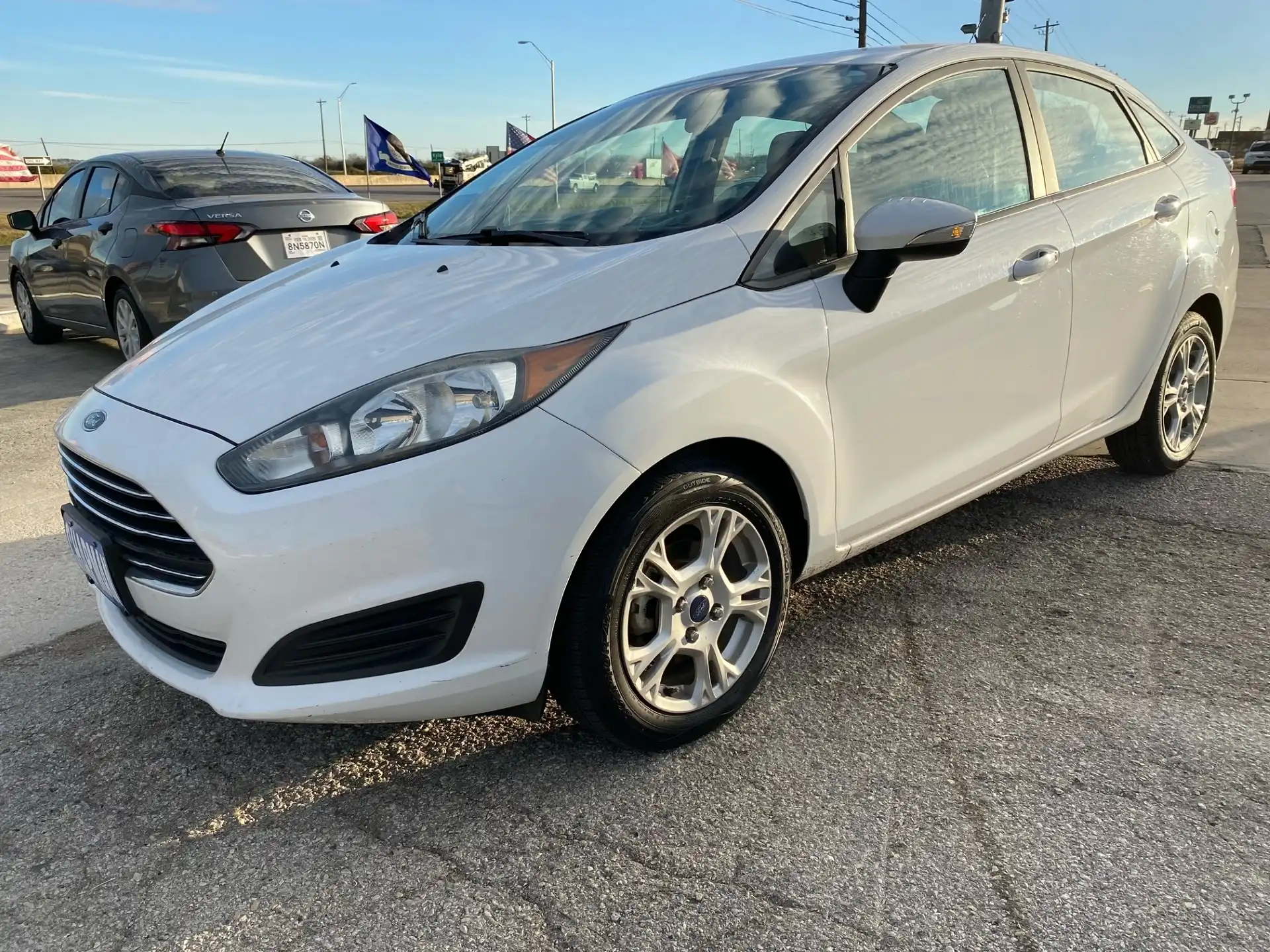 2016 Ford Fiesta SE Sedan's photo