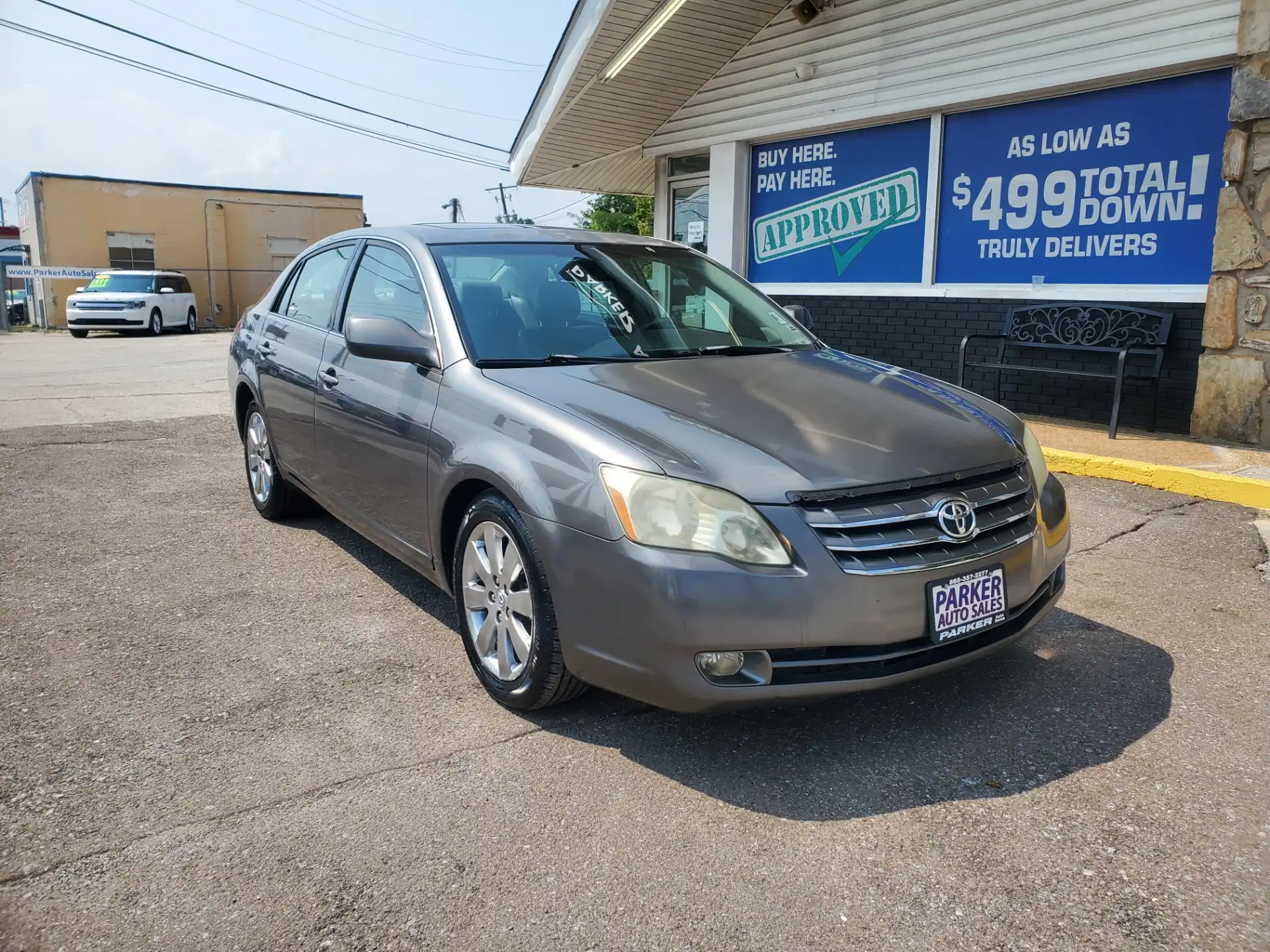 2005 Toyota Avalon Limited's photo