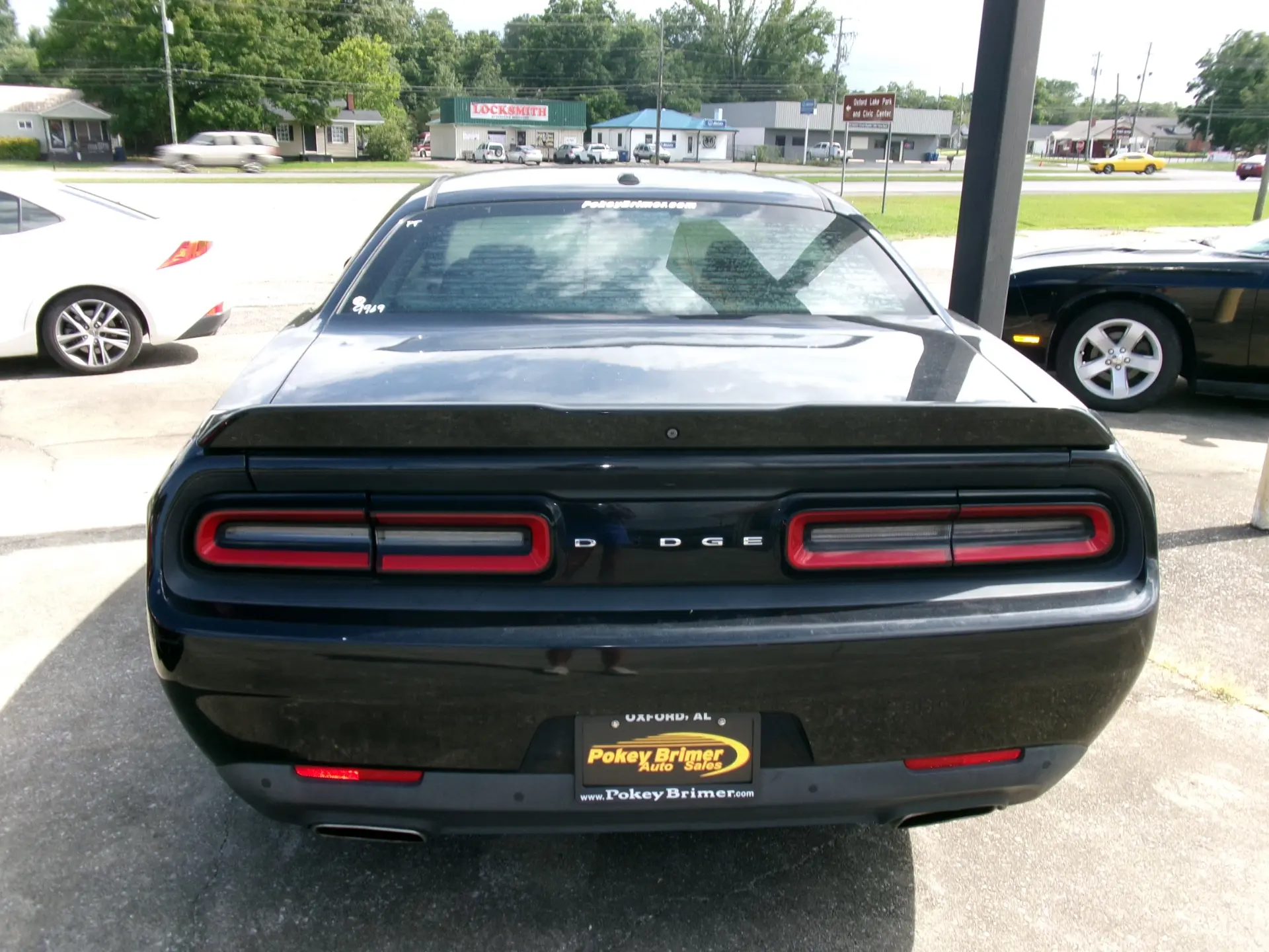 2015 Dodge Challenger SXT photo 5