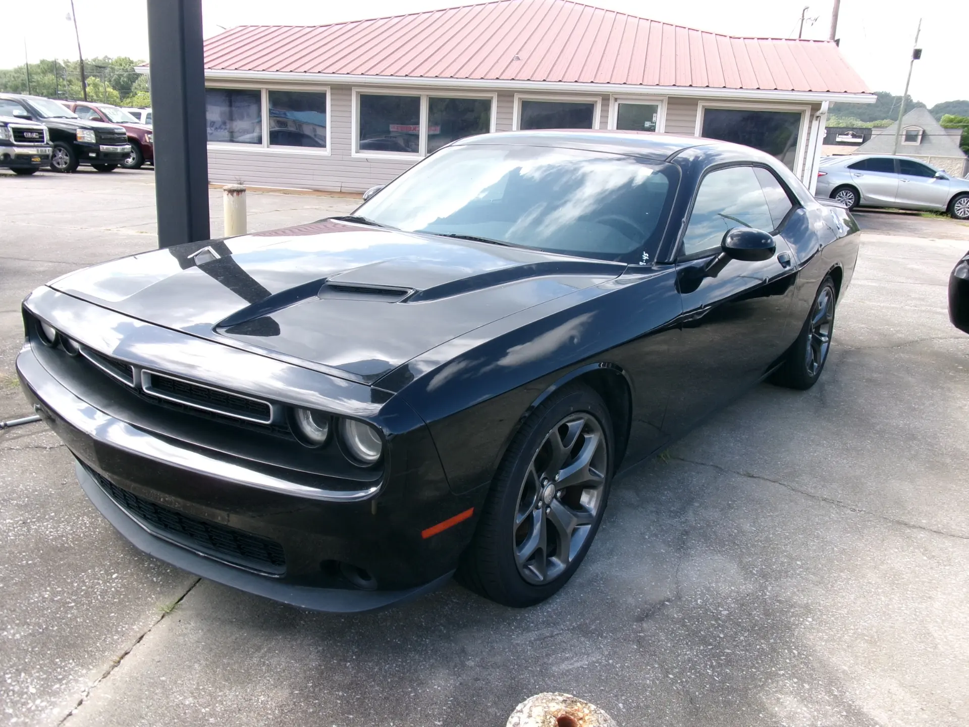 2015 Dodge Challenger SXT photo 3