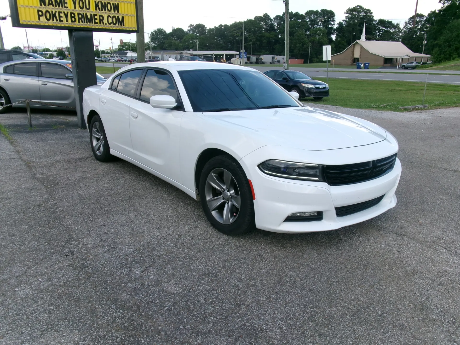 2016 Dodge Charger SXT photo 4