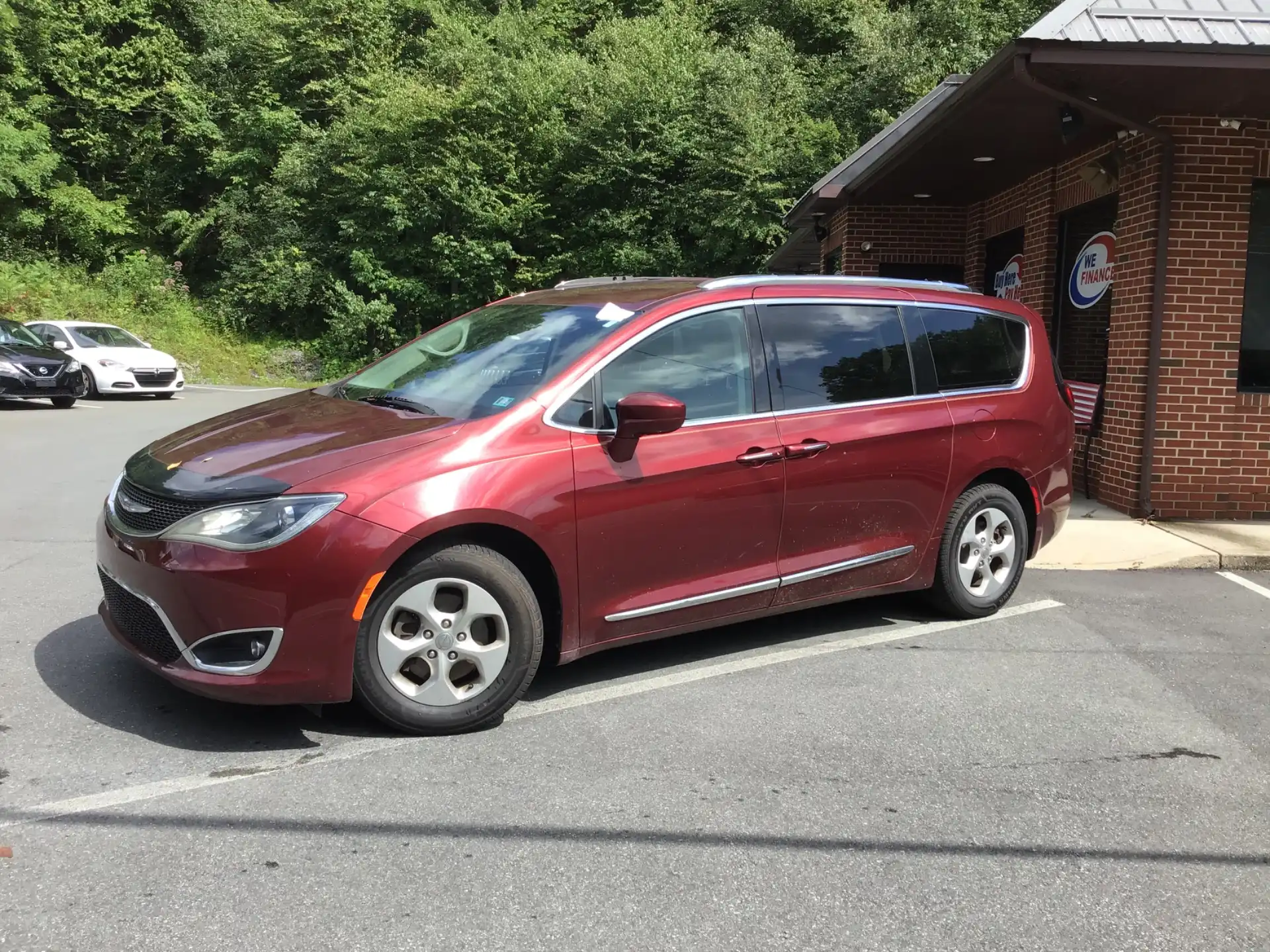2017 Chrysler Pacifica Touring-L Plus's photo