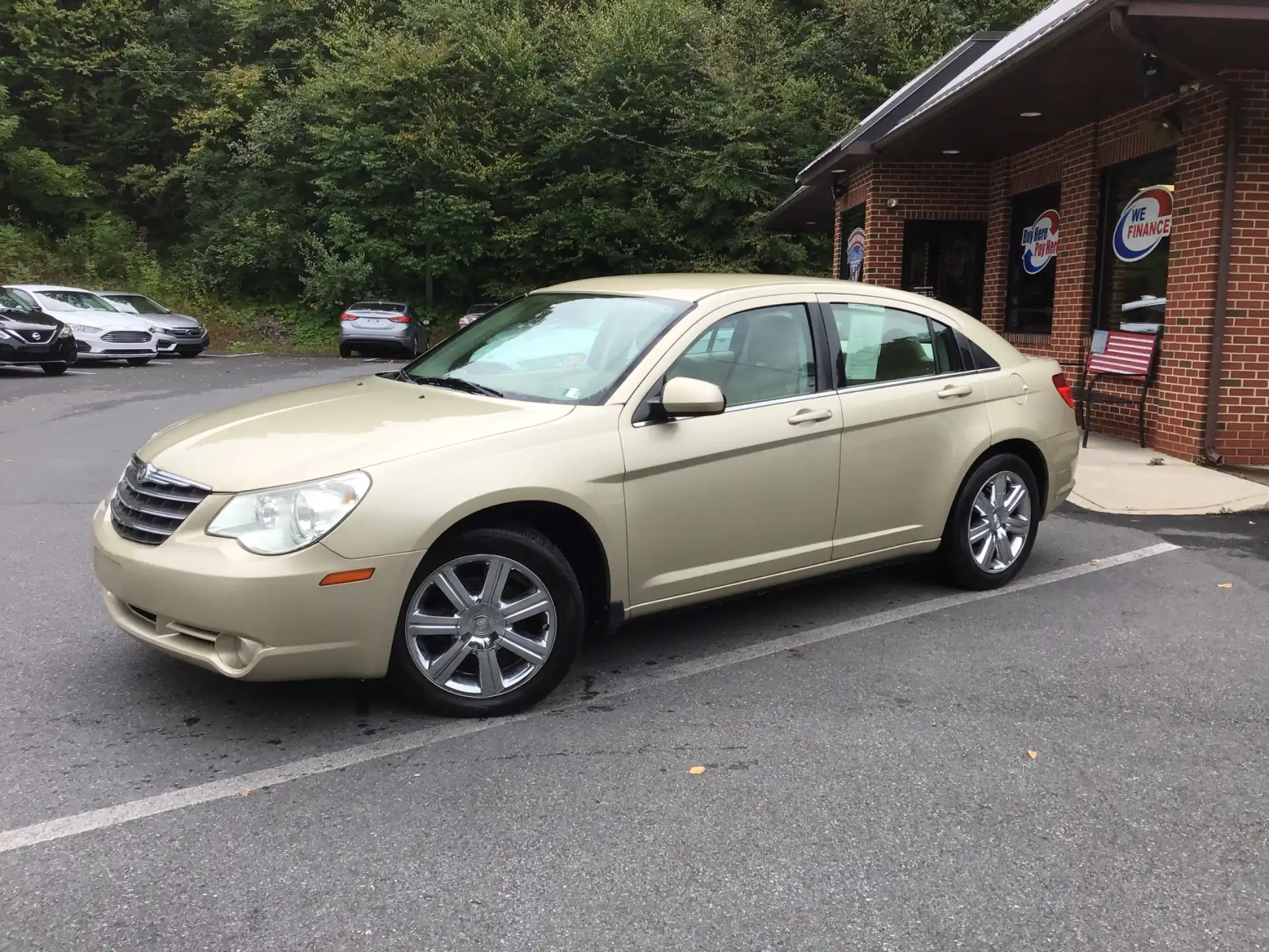 2010 Chrysler Sebring Limited's photo