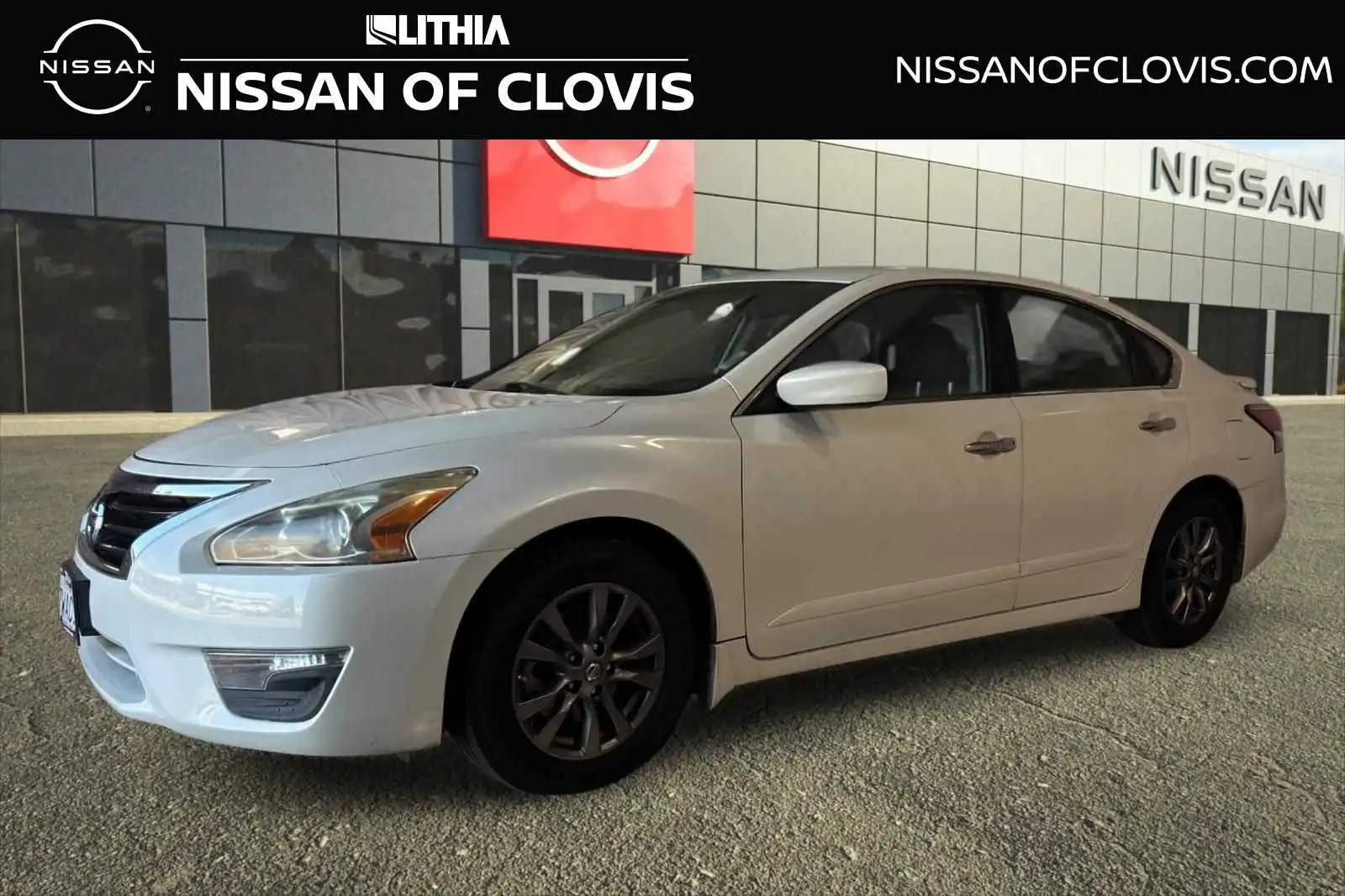 2015 Nissan Altima 2.5 S's photo